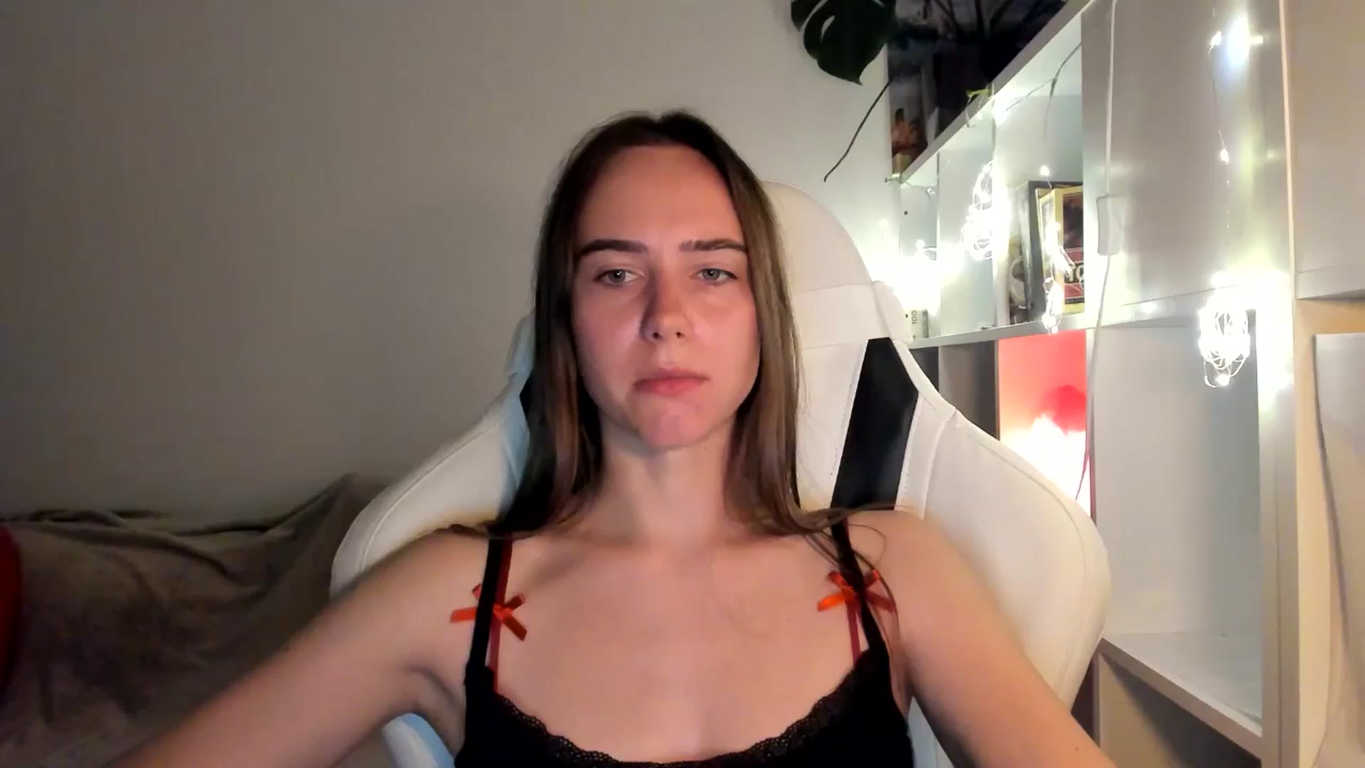Gallery image thumbnail from OhAlisa's myfreecams stream on, 08/16/2025, 20:14 image 19 of 20