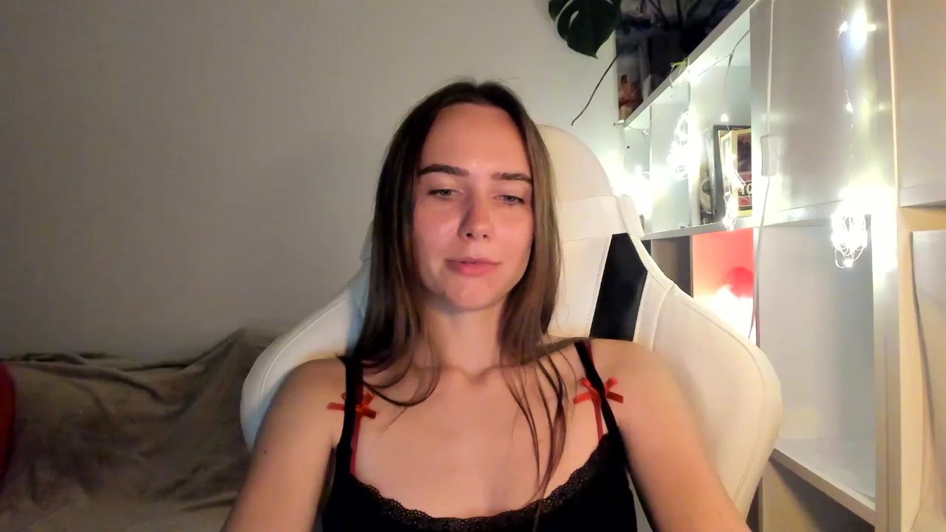 Gallery image thumbnail from OhAlisa's myfreecams stream on, 08/16/2025, 20:14 image 18 of 20