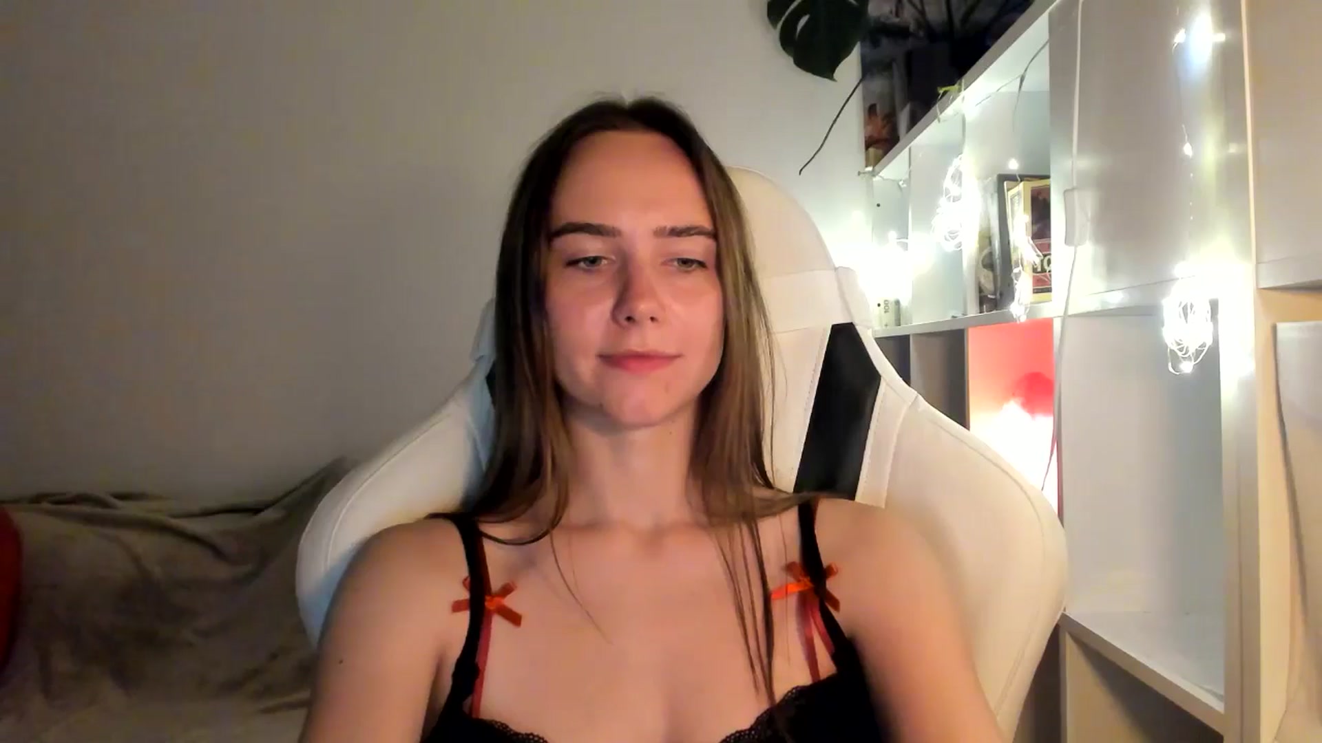 Gallery image thumbnail from OhAlisa's myfreecams stream on, 08/16/2025, 20:14 image 14 of 20