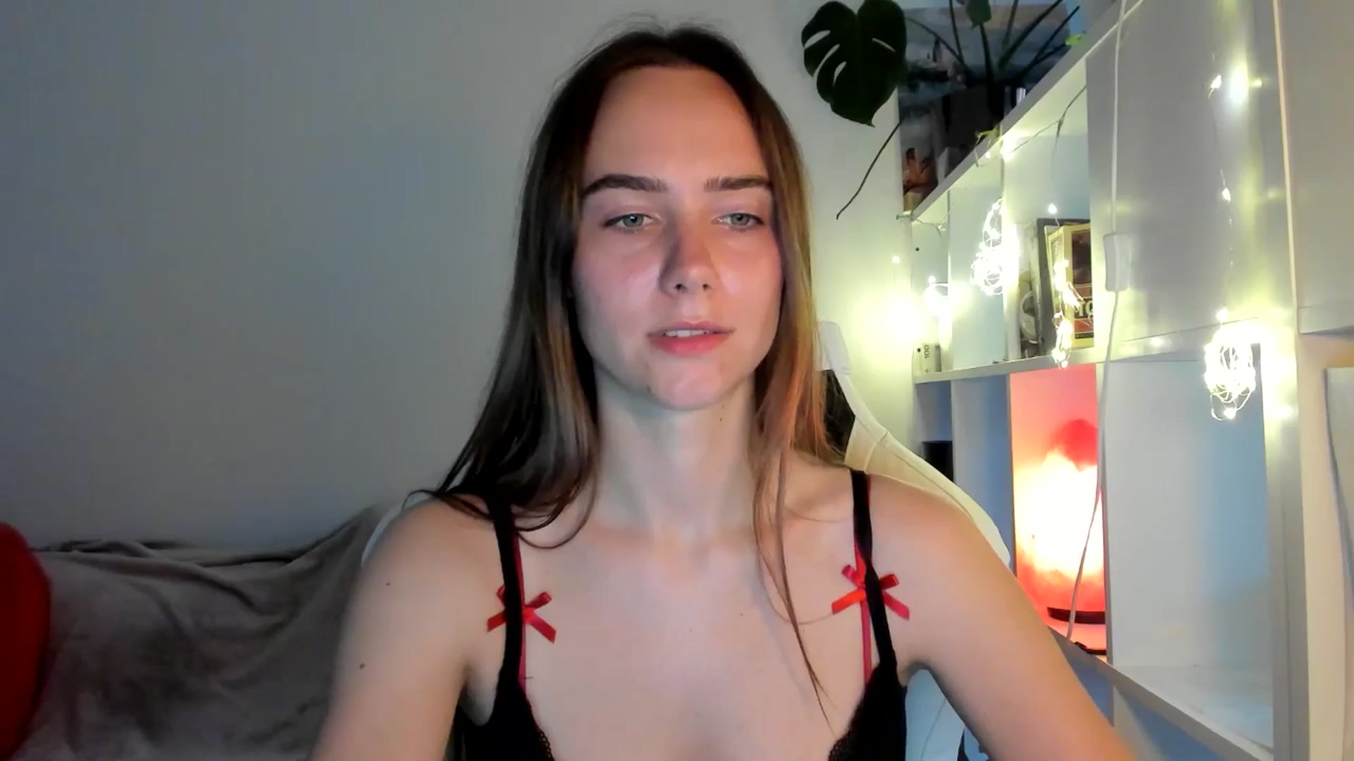 Gallery image thumbnail from OhAlisa's myfreecams stream on, 08/16/2025, 20:14 image 2 of 20