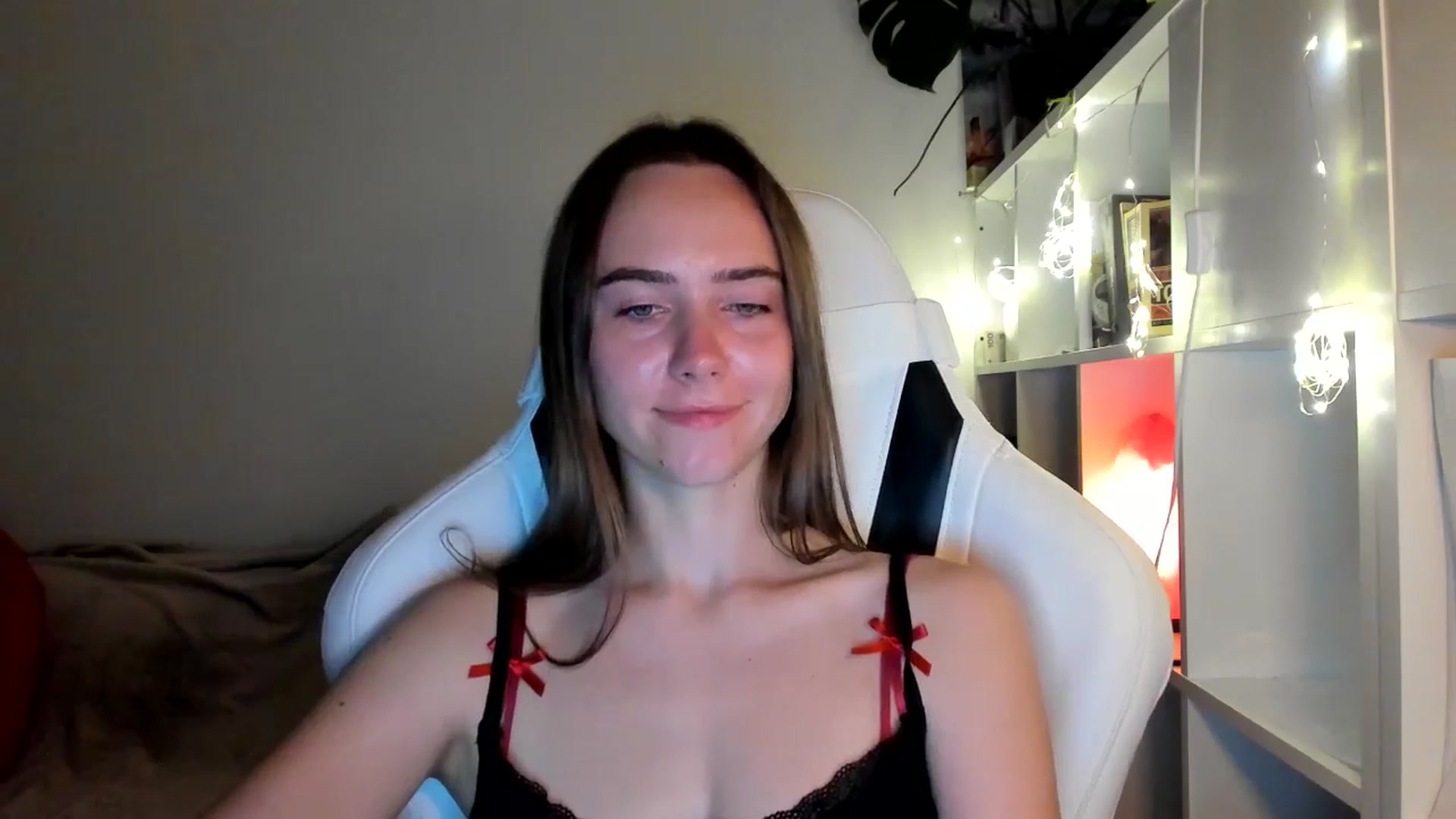 Gallery image thumbnail from OhAlisa's myfreecams stream on, 08/16/2025, 20:14 image 9 of 20