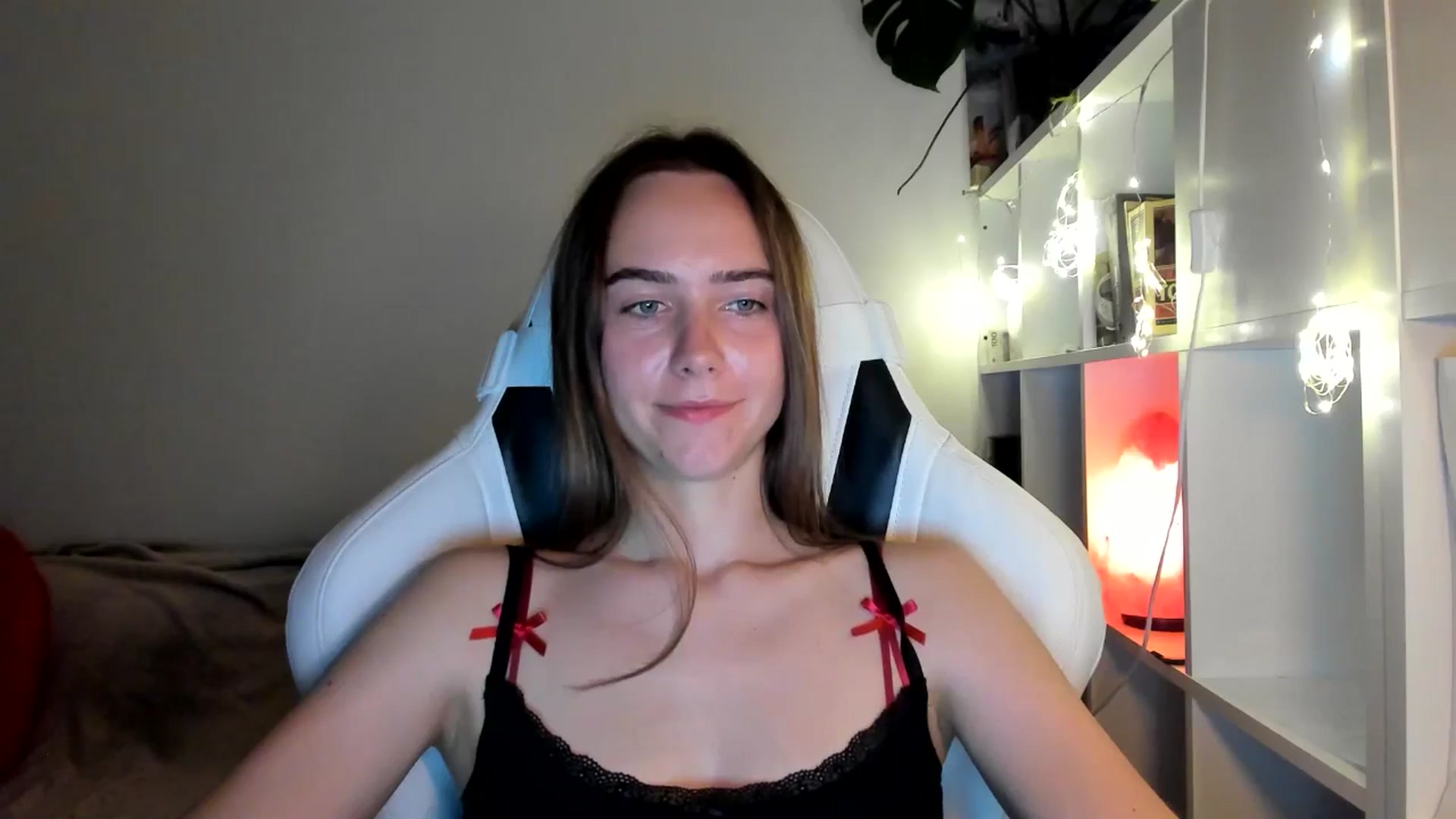 Gallery image thumbnail from OhAlisa's myfreecams stream on, 08/16/2025, 20:14 image 5 of 20