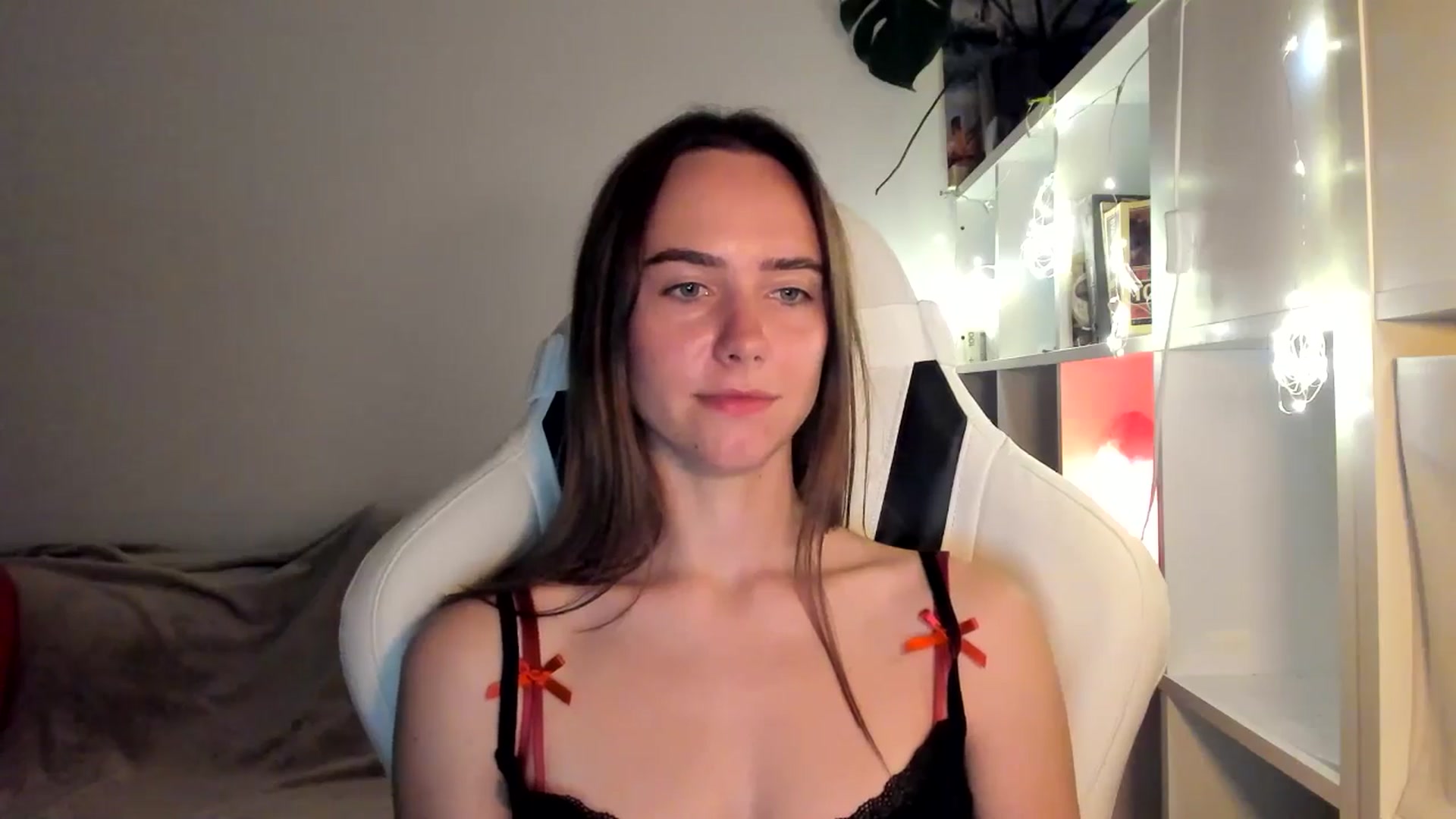 Gallery image thumbnail from OhAlisa's myfreecams stream on, 08/16/2025, 20:38 image 16 of 20