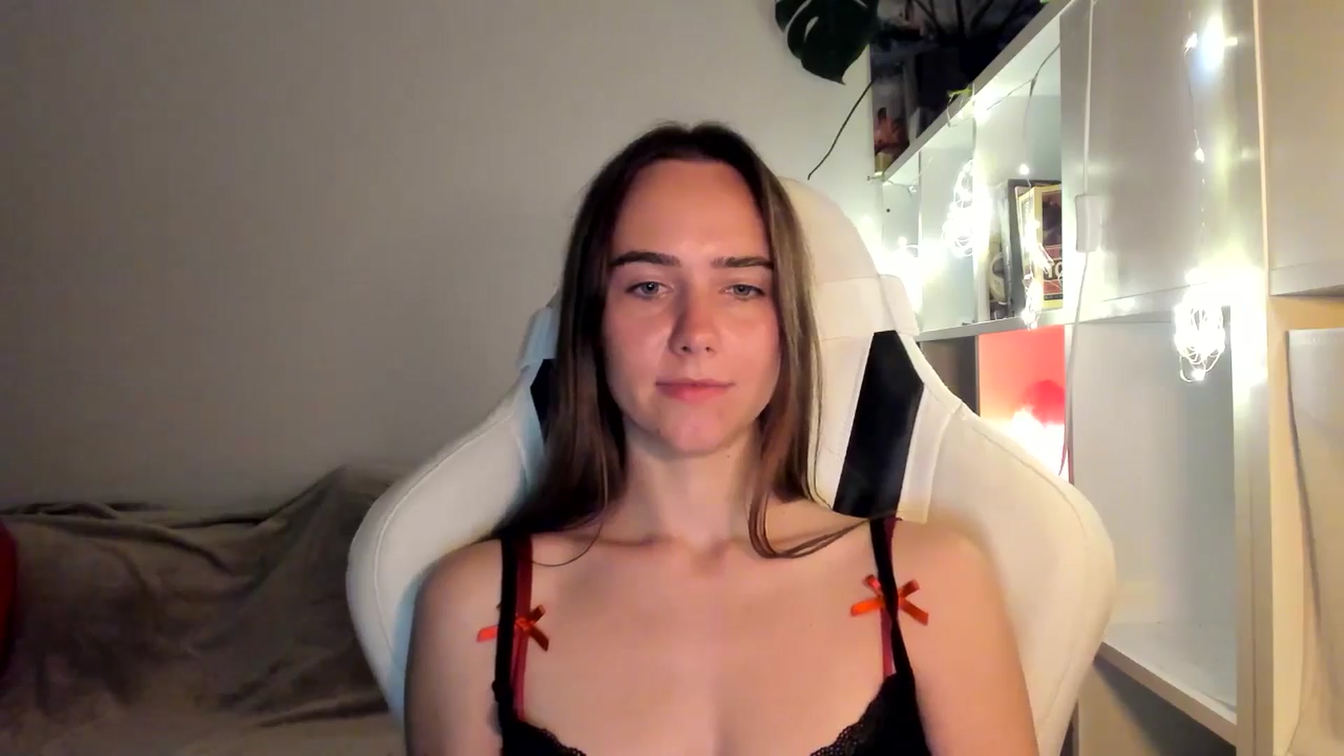 Gallery image thumbnail from OhAlisa's myfreecams stream on, 08/16/2025, 20:38 image 7 of 20