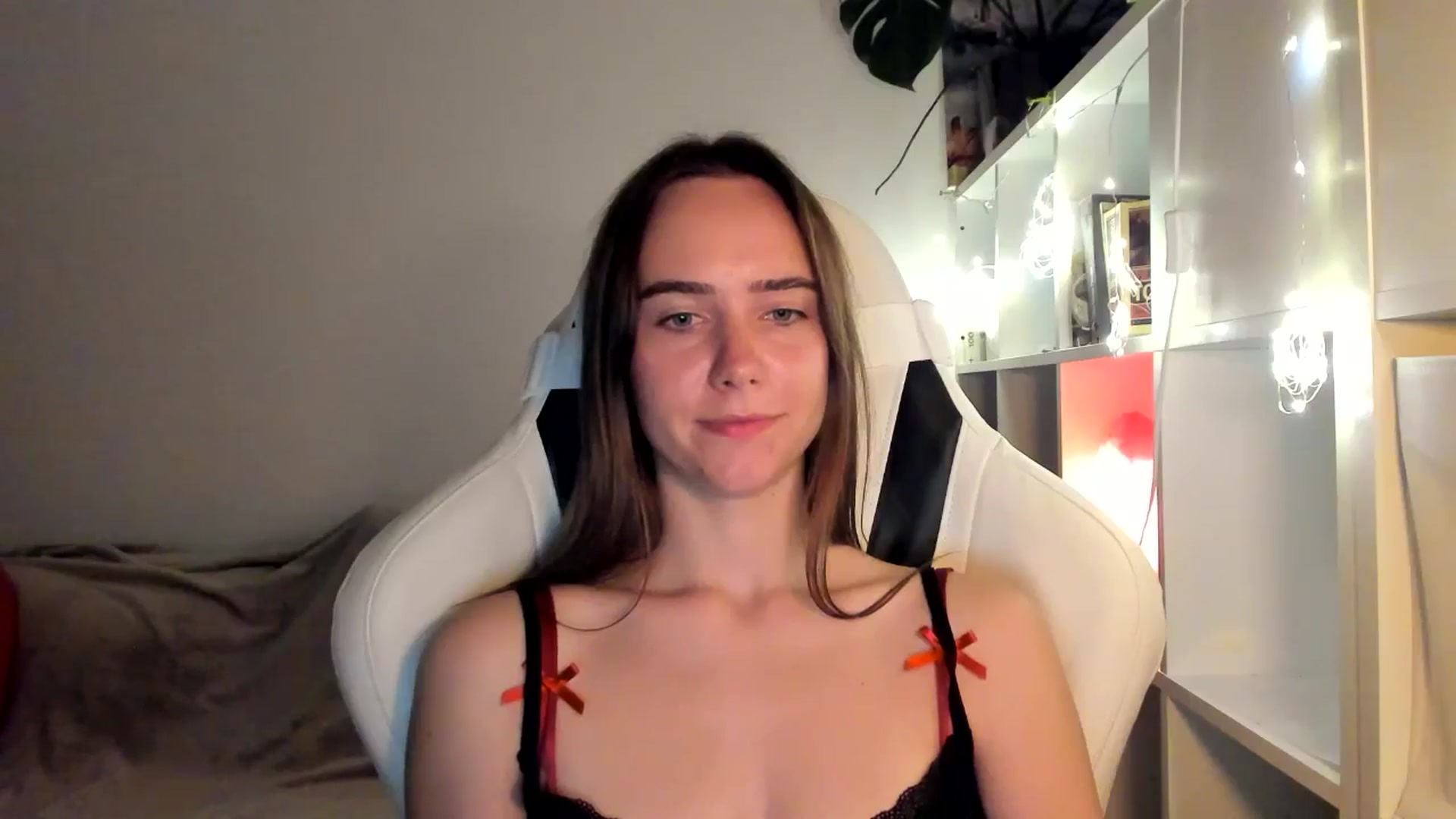 Gallery image thumbnail from OhAlisa's myfreecams stream on, 08/16/2025, 20:38 image 8 of 20