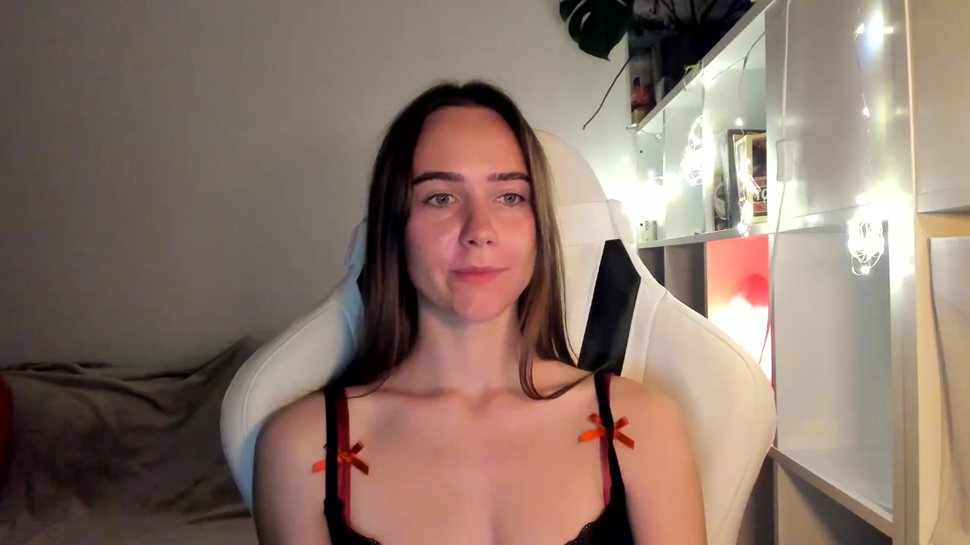 Gallery image thumbnail from OhAlisa's myfreecams stream on, 08/16/2025, 20:38 image 5 of 20