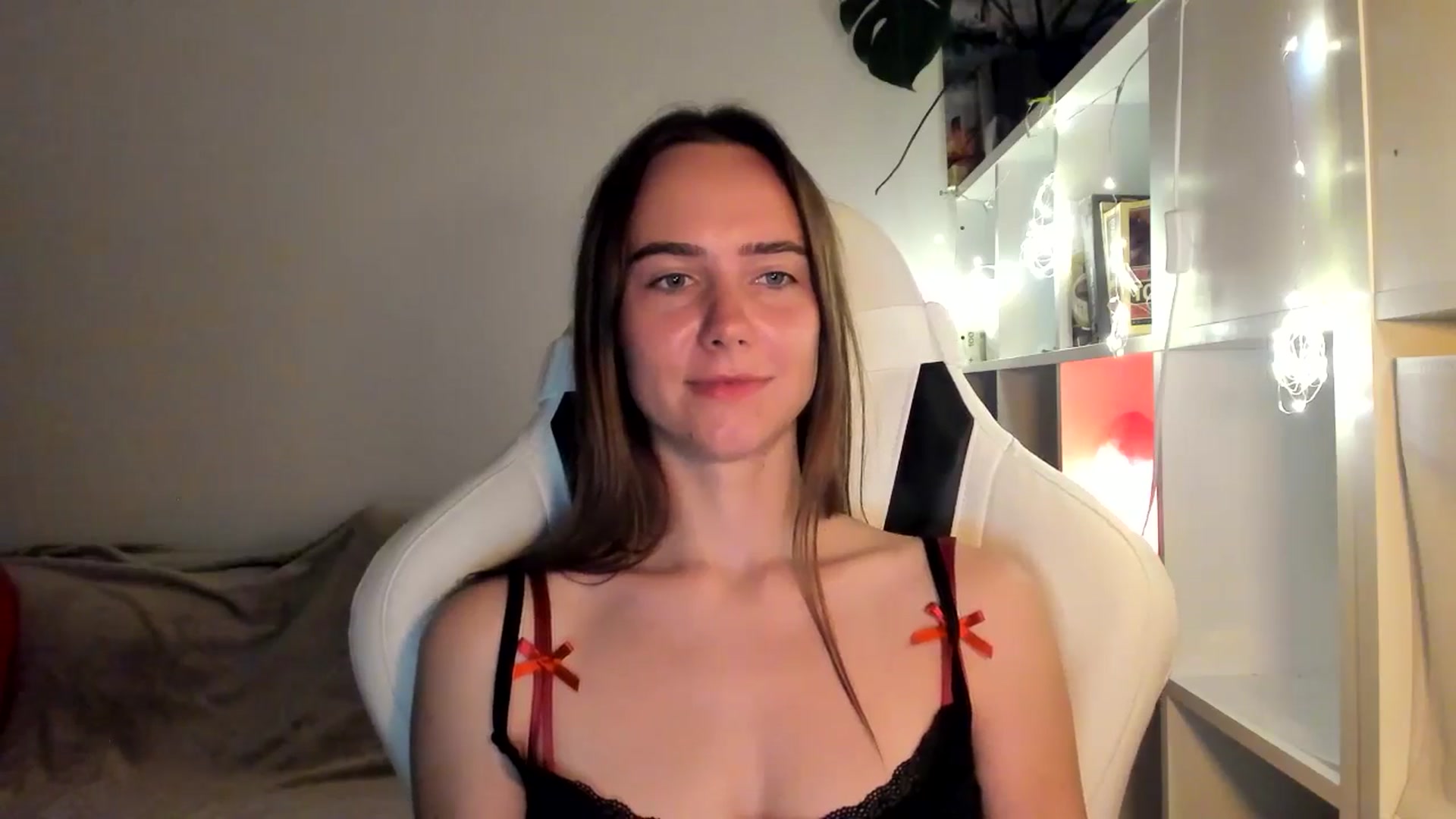 Gallery image thumbnail from OhAlisa's myfreecams stream on, 08/16/2025, 20:38 image 13 of 20