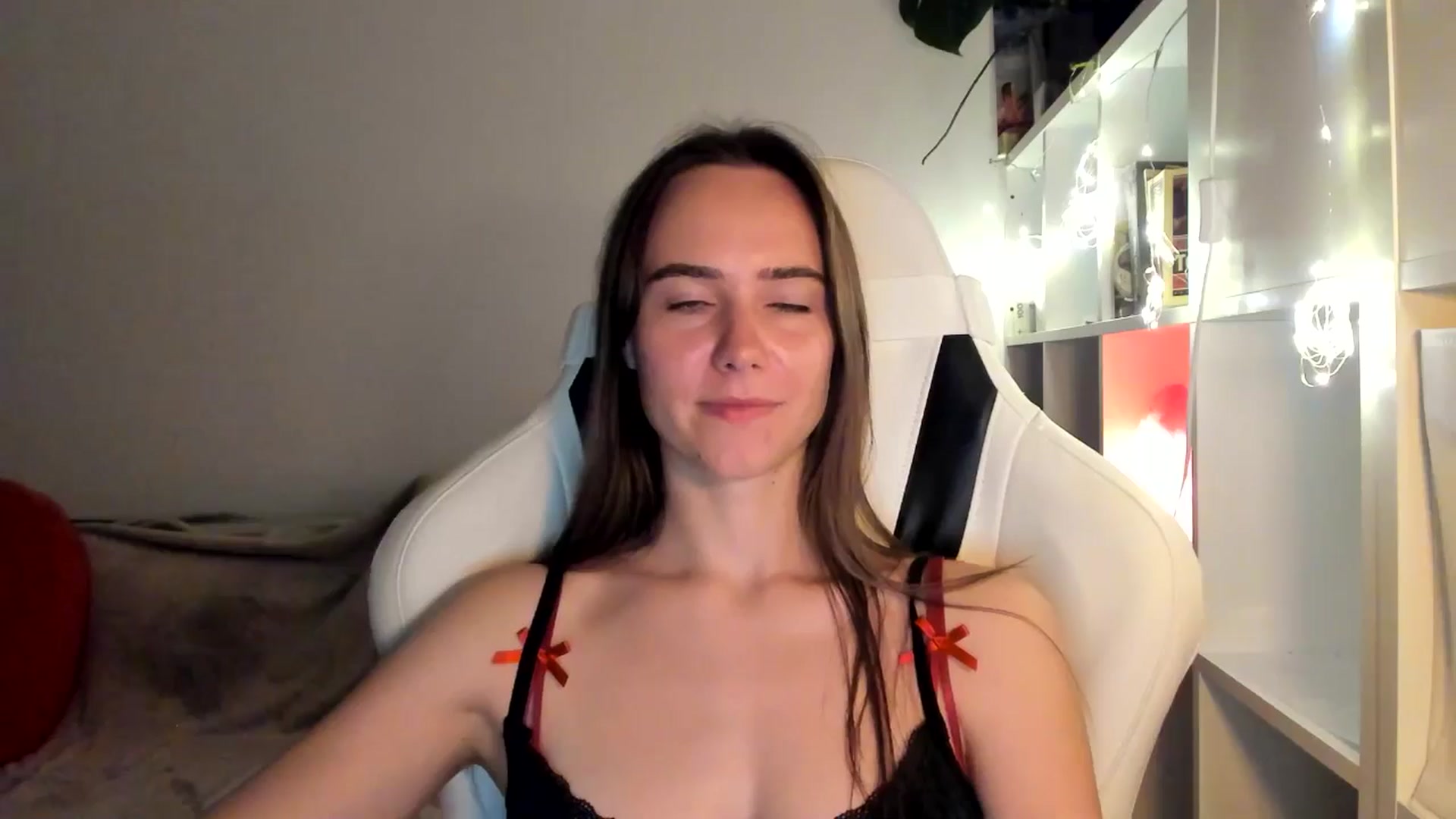 Gallery image thumbnail from OhAlisa's myfreecams stream on, 08/16/2025, 22:59 image 20 of 20