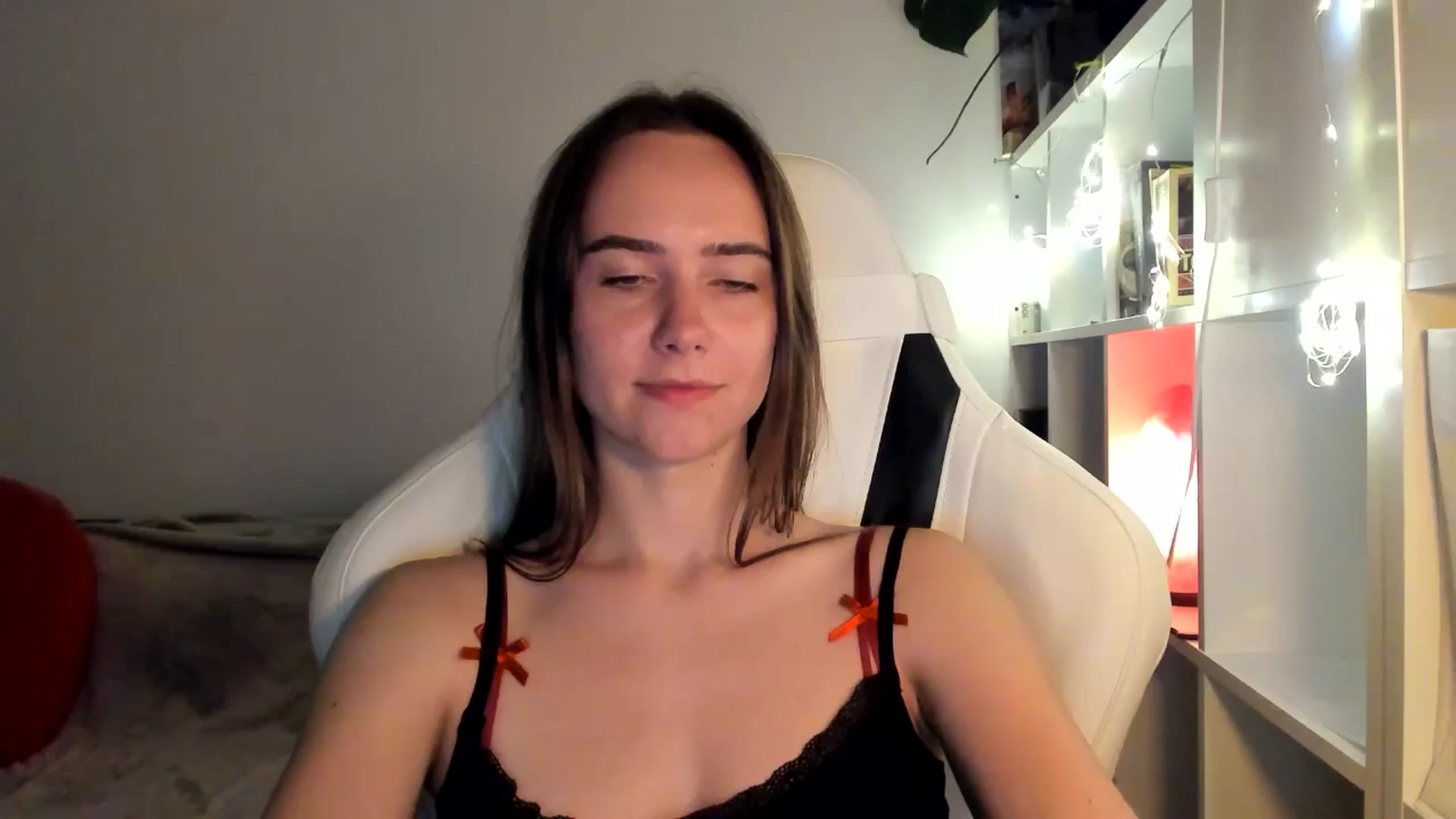 Gallery image thumbnail from OhAlisa's myfreecams stream on, 08/16/2025, 22:59 image 4 of 20