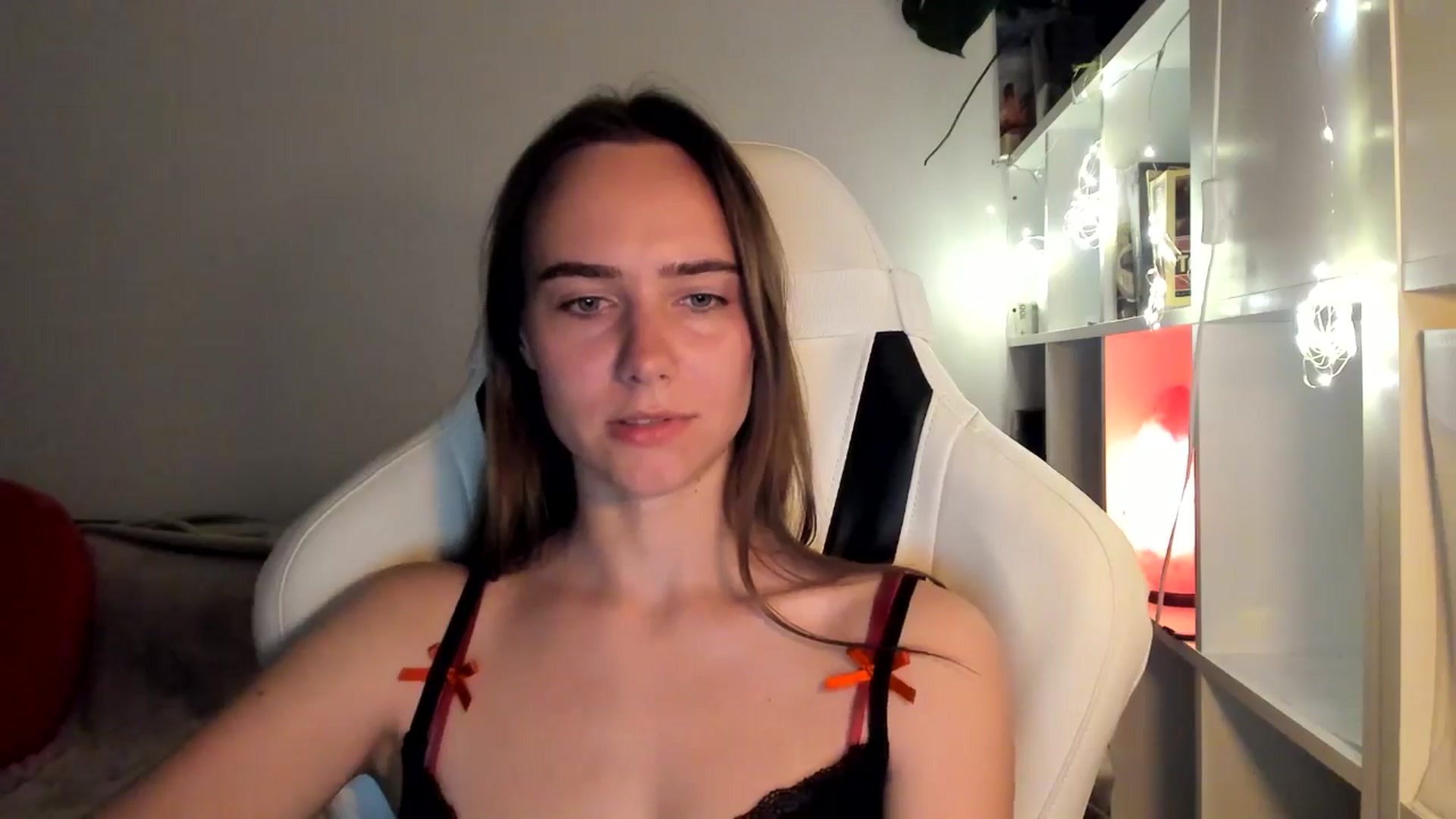 Gallery image thumbnail from OhAlisa's myfreecams stream on, 08/16/2025, 22:59 image 7 of 20