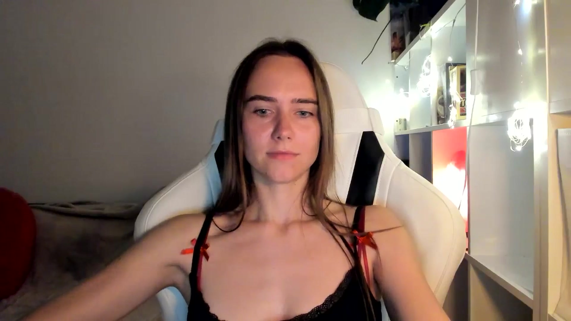 Gallery image thumbnail from OhAlisa's myfreecams stream on, 08/16/2025, 23:28 image 10 of 20