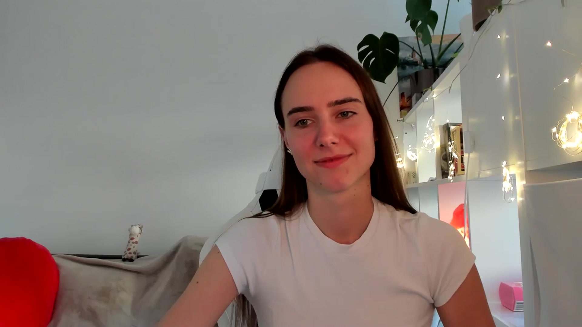 Gallery image thumbnail from OhAlisa's myfreecams stream on, 08/17/2025, 17:06 image 9 of 20