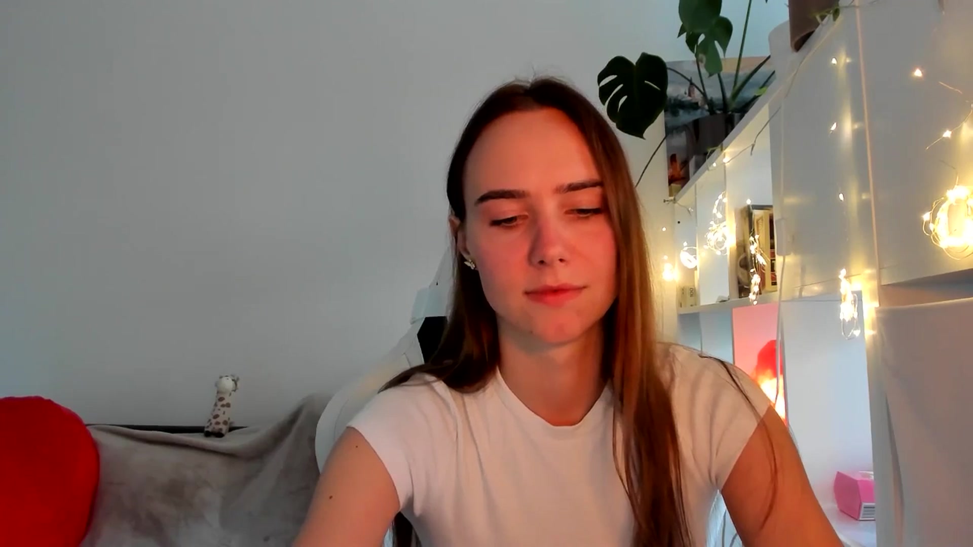 Gallery image thumbnail from OhAlisa's myfreecams stream on, 08/17/2025, 17:06 image 6 of 20