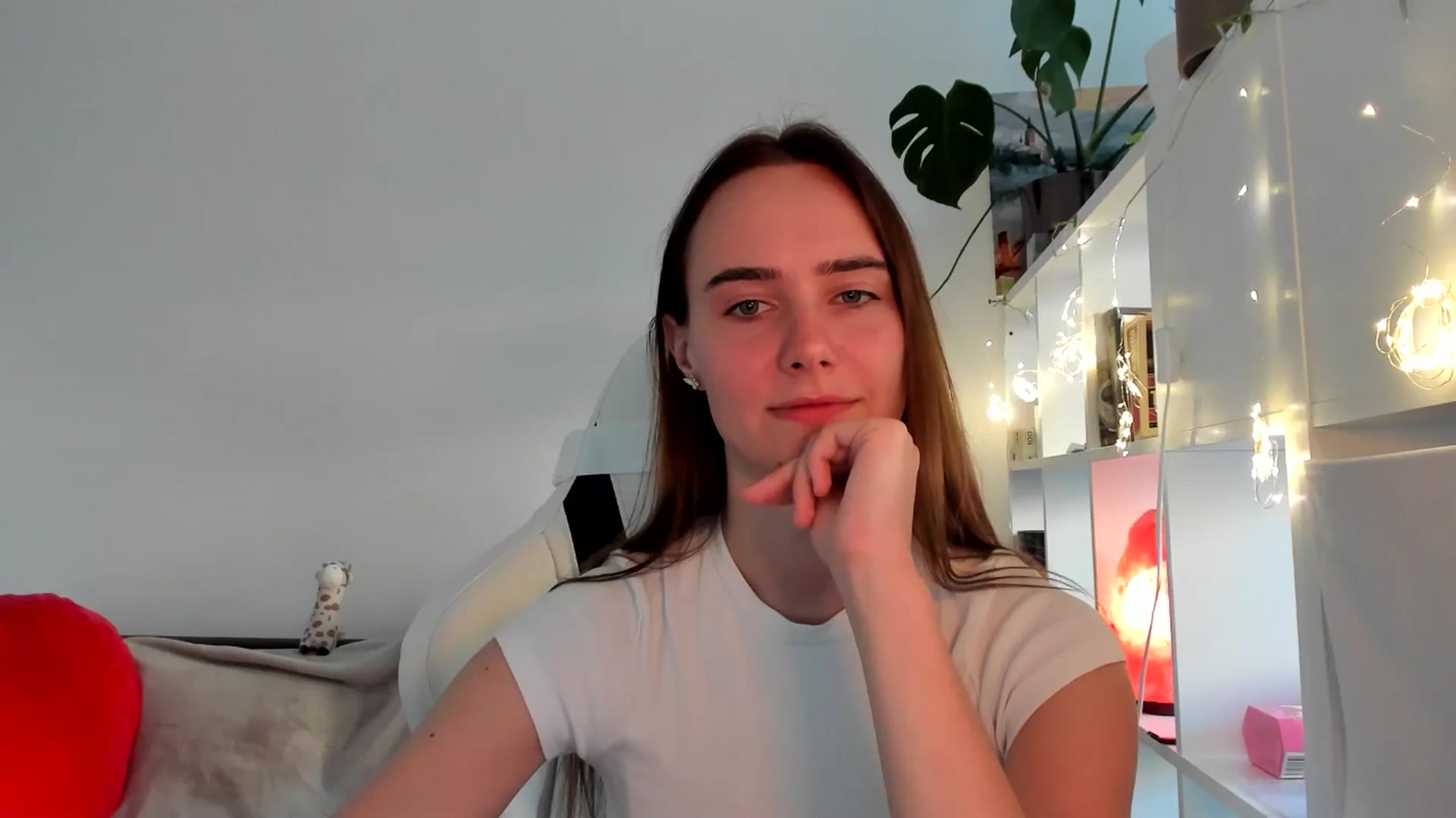 Gallery image thumbnail from OhAlisa's myfreecams stream on, 08/17/2025, 17:06 image 18 of 20