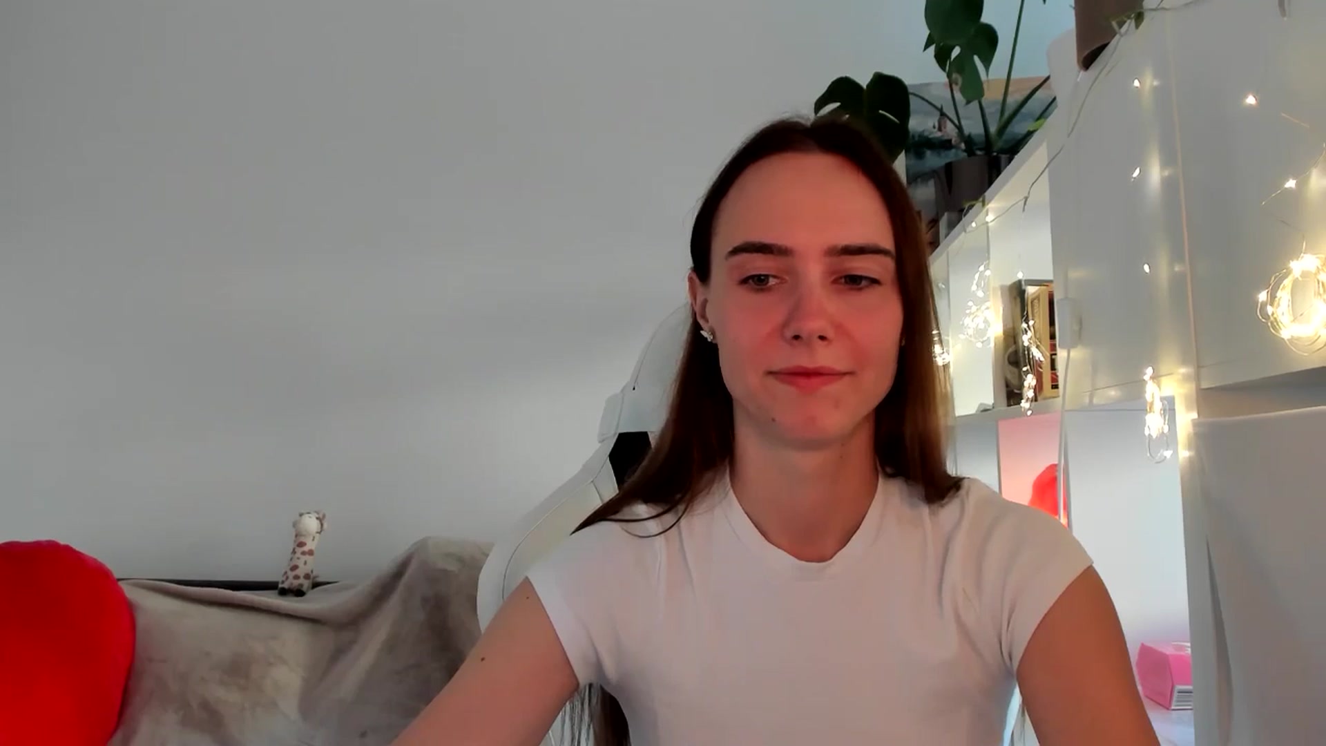 Gallery image thumbnail from OhAlisa's myfreecams stream on, 08/17/2025, 17:06 image 12 of 20