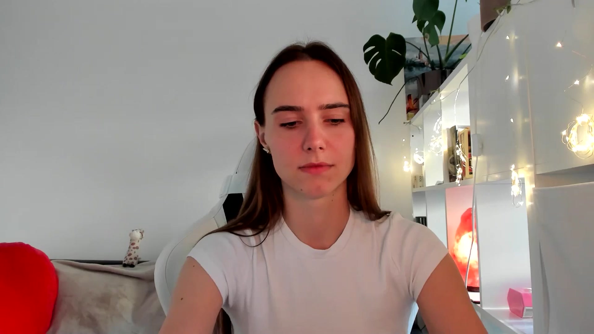 Gallery image thumbnail from OhAlisa's myfreecams stream on, 08/17/2025, 17:06 image 13 of 20