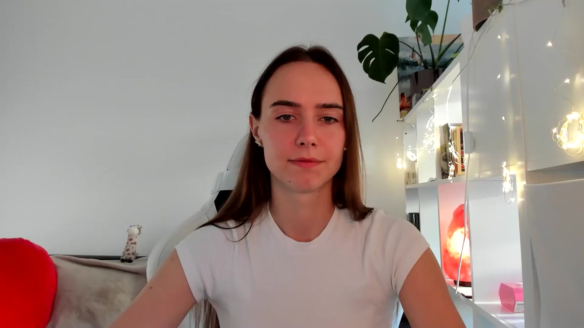 Gallery image thumbnail from OhAlisa's myfreecams stream on, 08/17/2025, 17:06 image 14 of 20