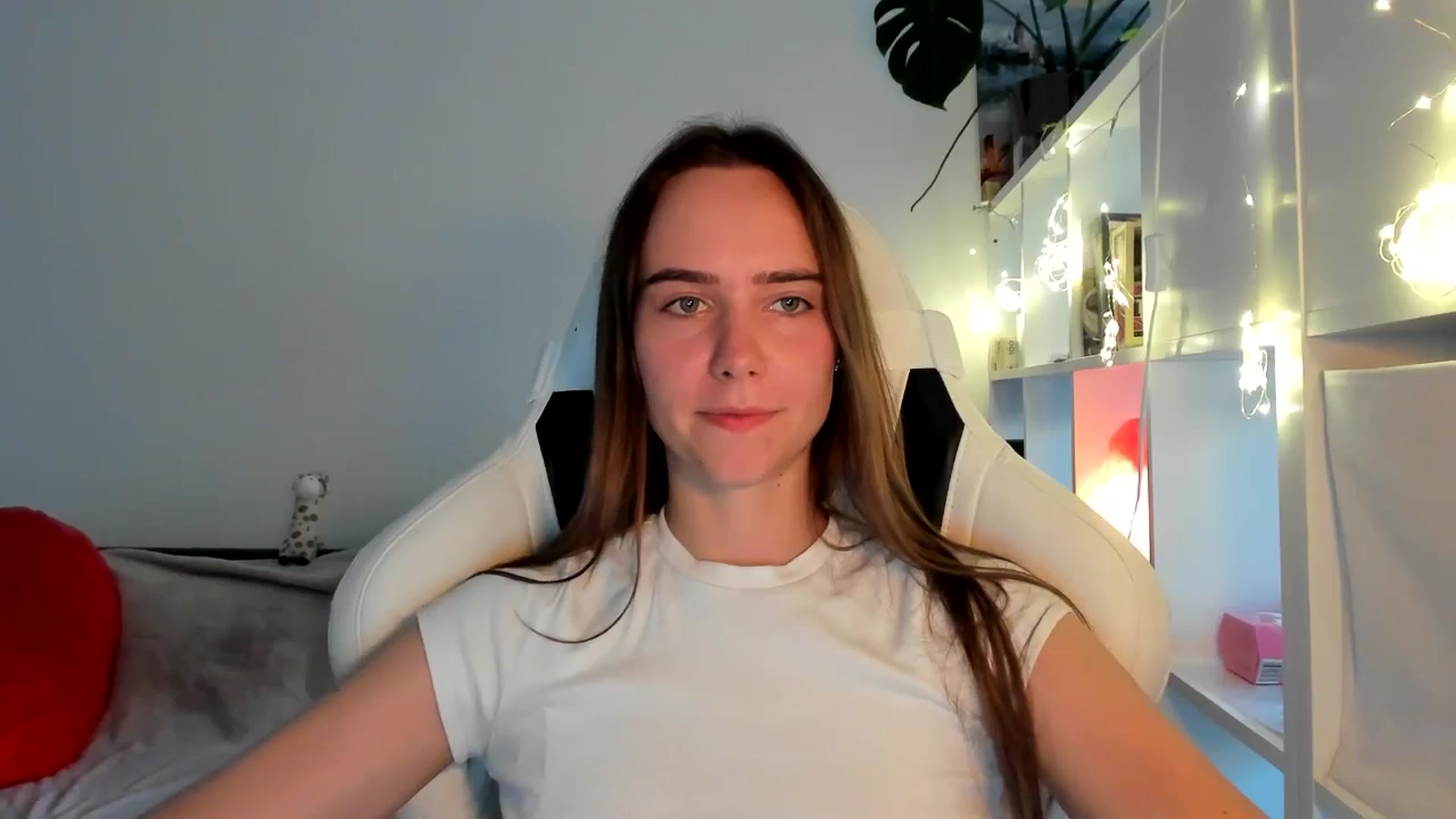 Gallery image thumbnail from OhAlisa's myfreecams stream on, 08/17/2025, 17:57 image 12 of 20