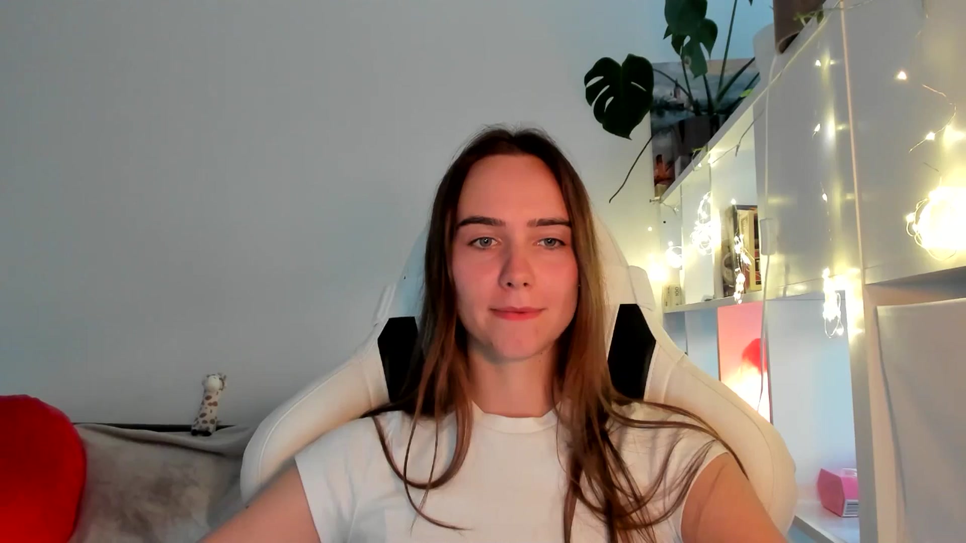 Gallery image thumbnail from OhAlisa's myfreecams stream on, 08/17/2025, 17:57 image 8 of 20