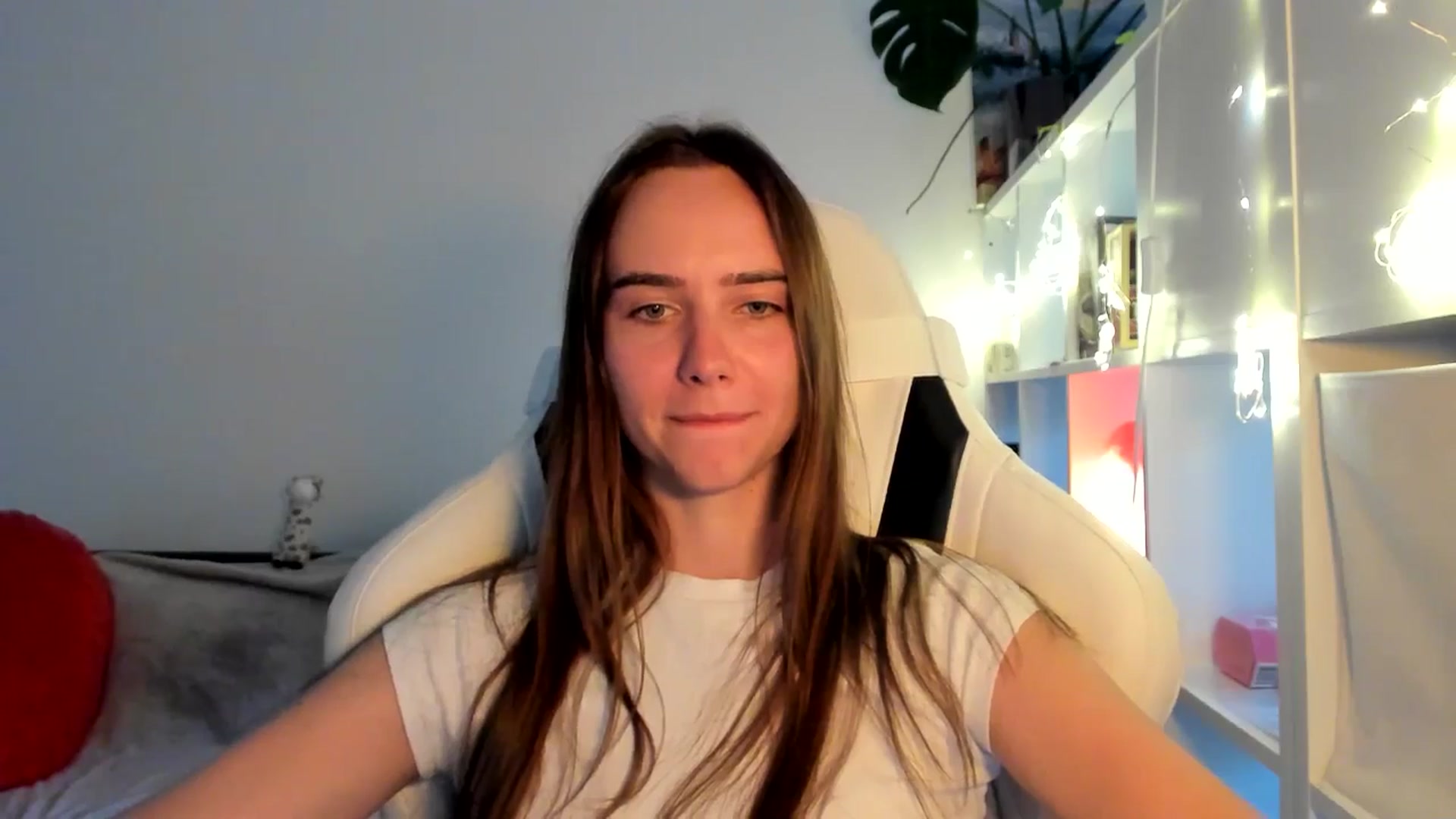 Gallery image thumbnail from OhAlisa's myfreecams stream on, 08/17/2025, 17:57 image 19 of 20