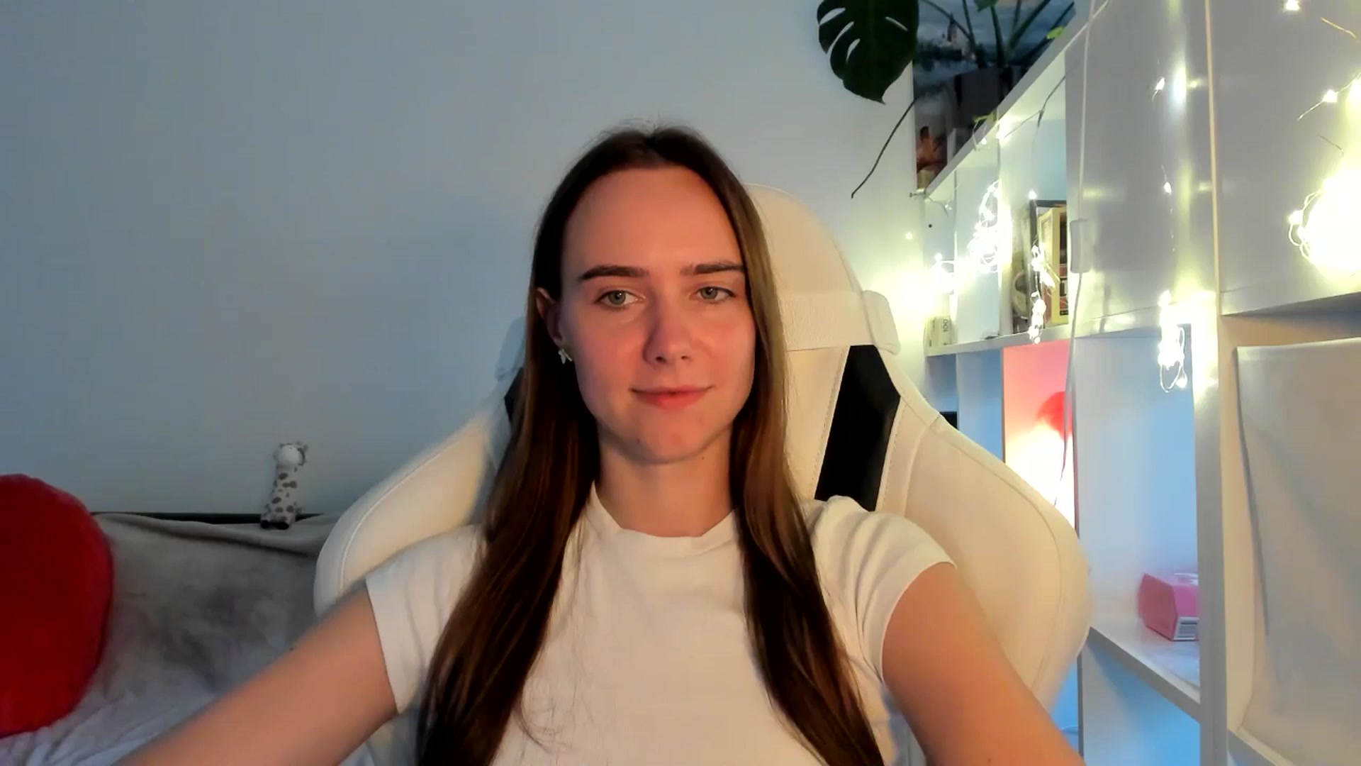 Gallery image thumbnail from OhAlisa's myfreecams stream on, 08/17/2025, 17:57 image 15 of 20