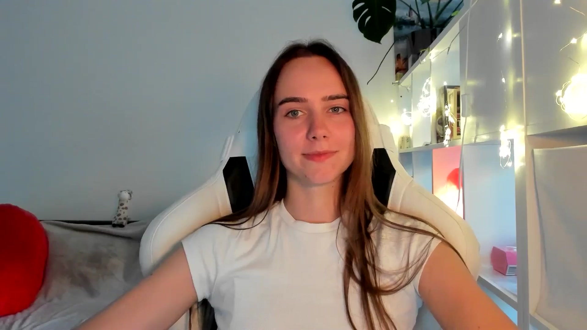 Gallery image thumbnail from OhAlisa's myfreecams stream on, 08/17/2025, 17:57 image 9 of 20