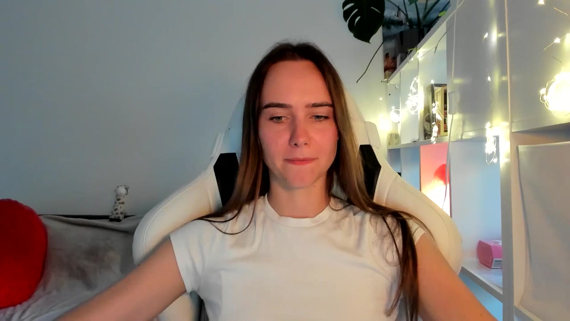 Gallery image thumbnail from OhAlisa's myfreecams stream on, 08/17/2025, 17:57 image 11 of 20