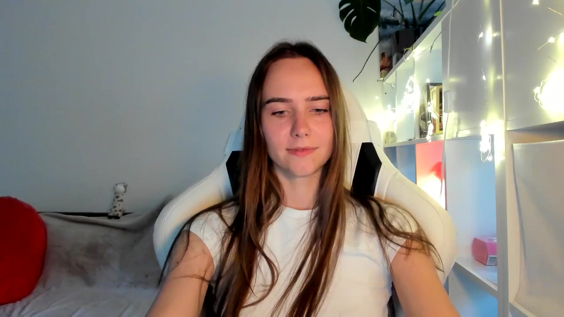 Gallery image thumbnail from OhAlisa's myfreecams stream on, 08/17/2025, 17:57 image 16 of 20