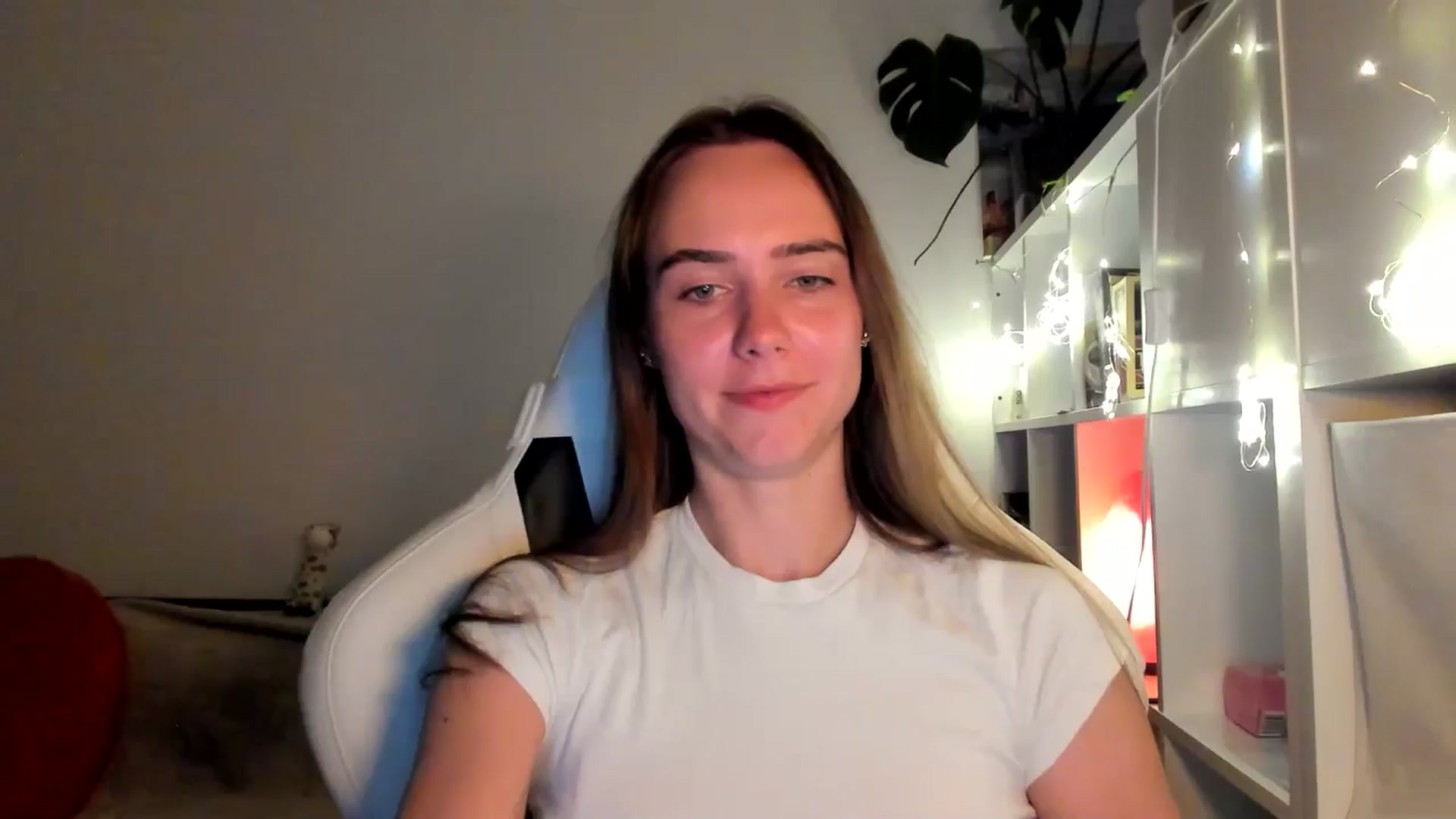 Gallery image thumbnail from OhAlisa's myfreecams stream on, 08/17/2025, 20:06 image 20 of 20