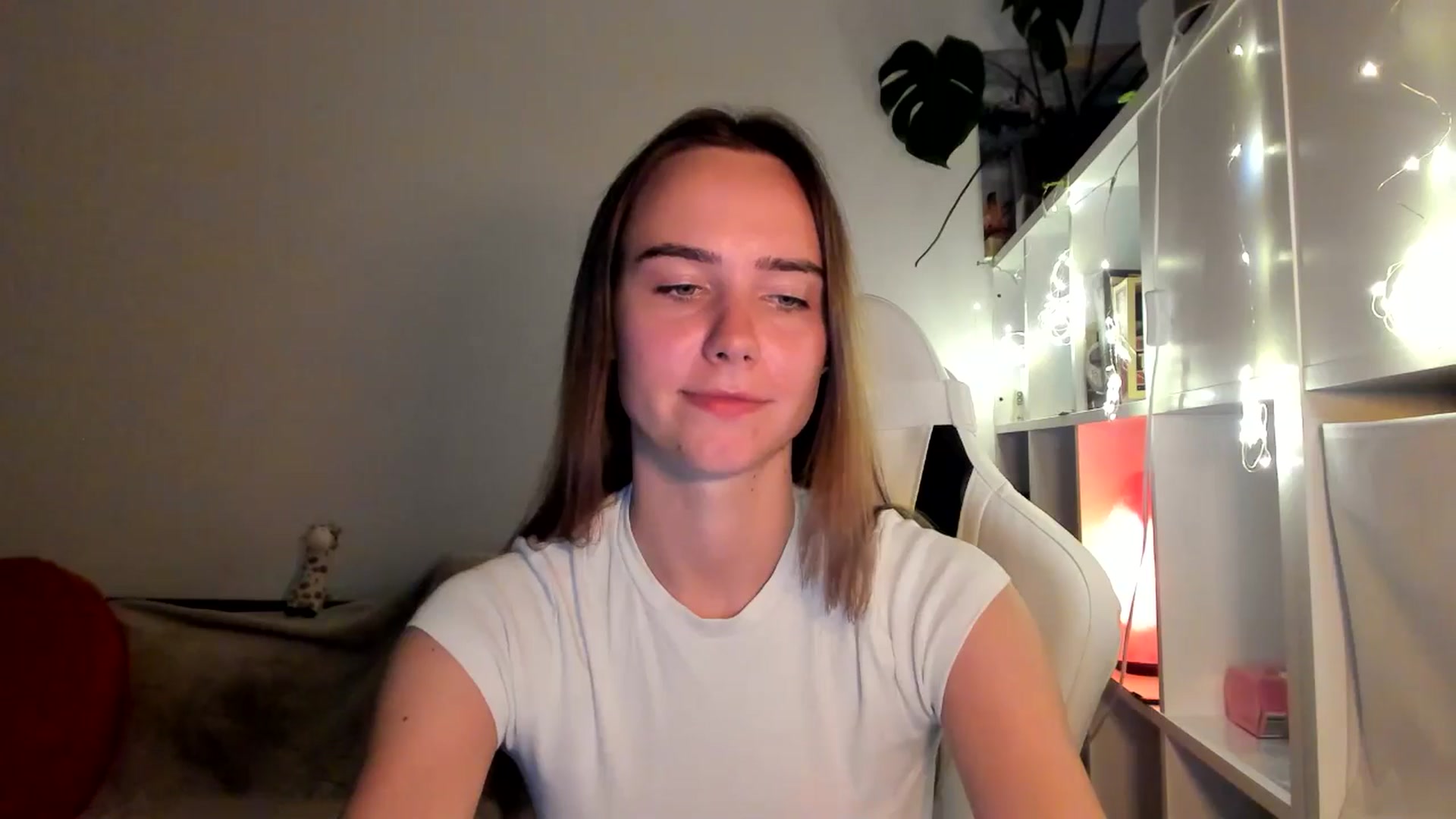 Gallery image thumbnail from OhAlisa's myfreecams stream on, 08/17/2025, 20:06 image 6 of 20