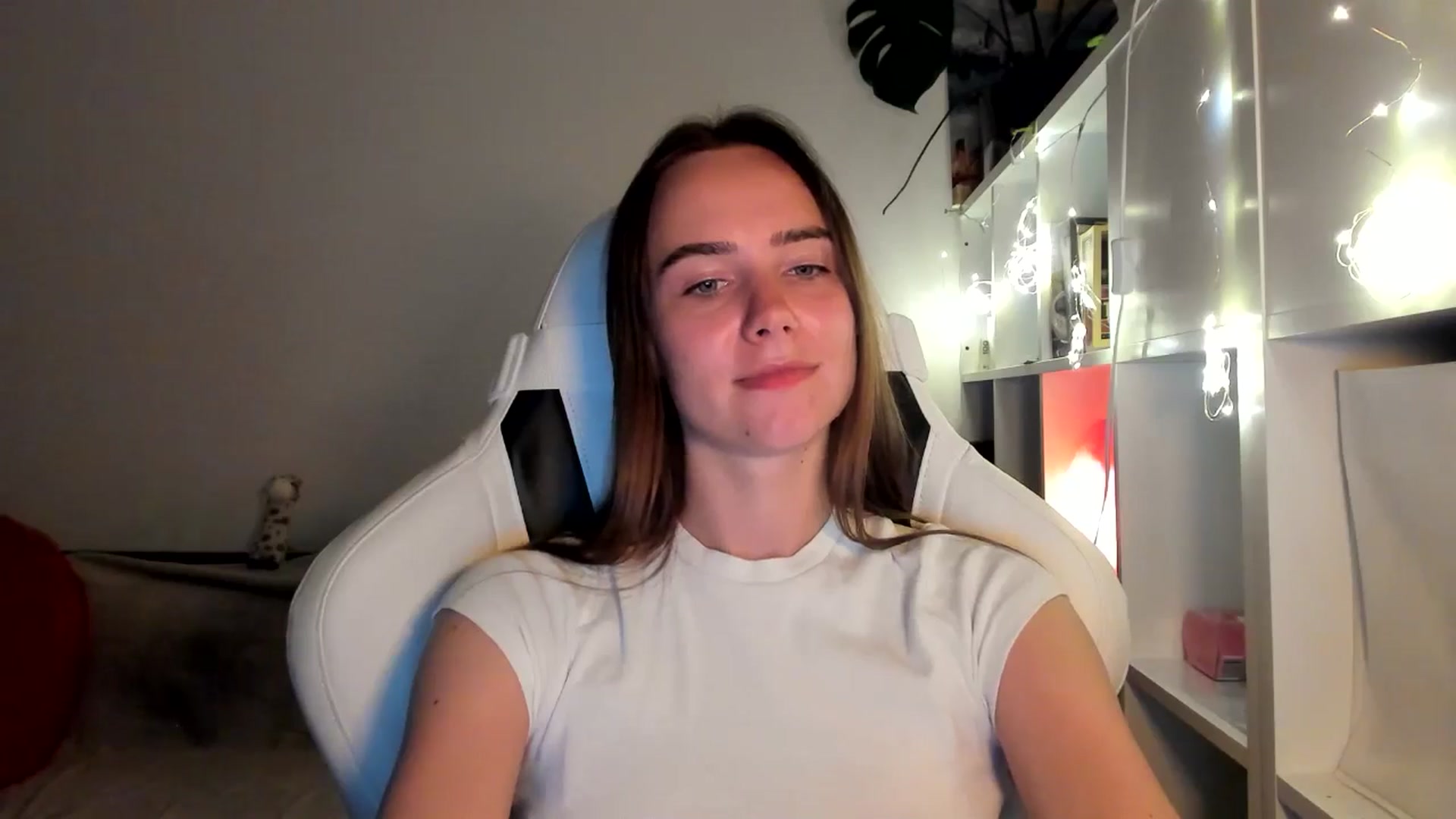 Gallery image thumbnail from OhAlisa's myfreecams stream on, 08/17/2025, 21:23 image 12 of 20