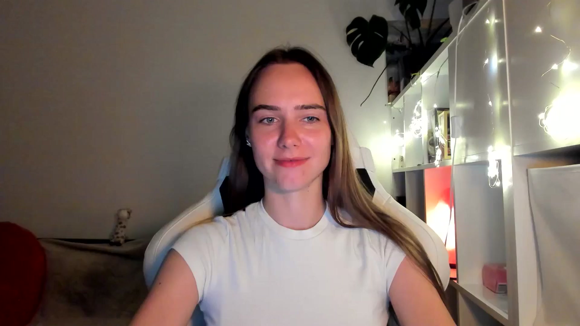 Gallery image thumbnail from OhAlisa's myfreecams stream on, 08/17/2025, 21:23 image 1 of 20