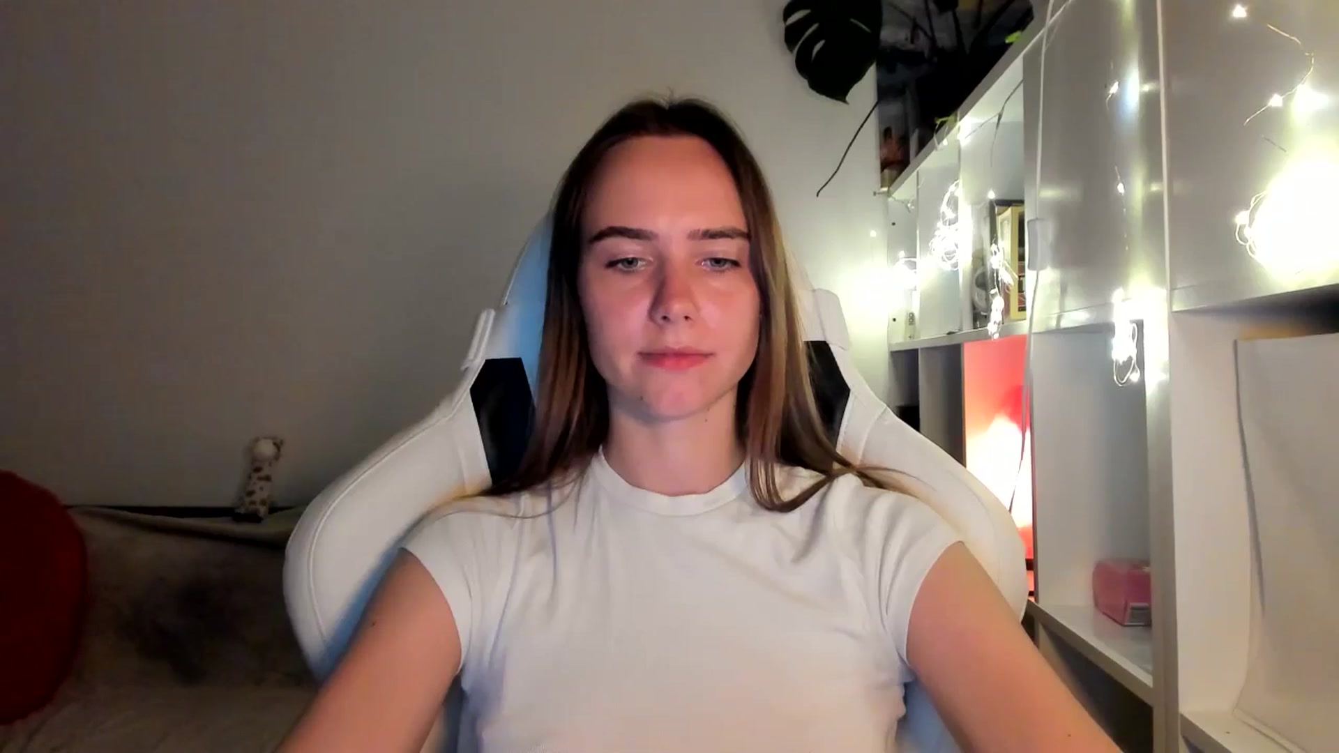 Gallery image thumbnail from OhAlisa's myfreecams stream on, 08/17/2025, 21:23 image 4 of 20