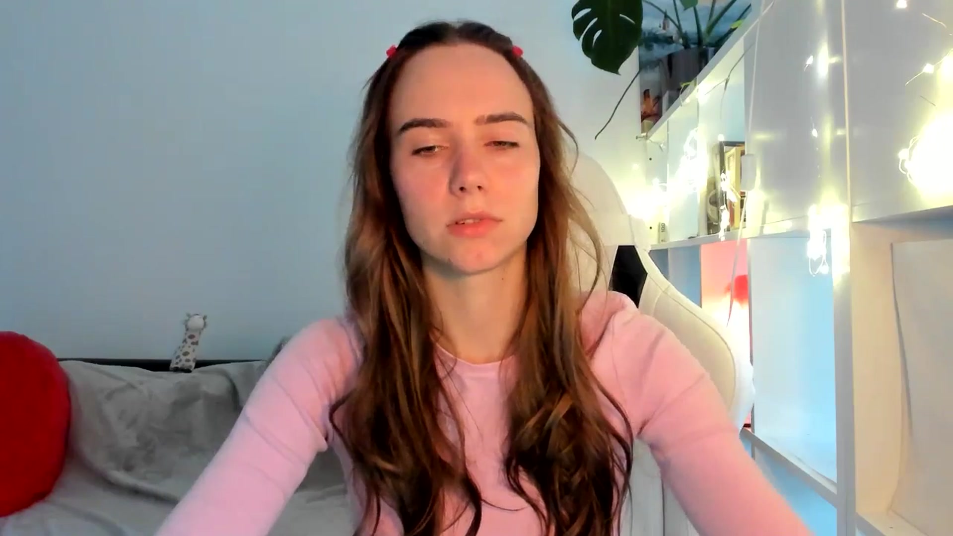 Gallery image thumbnail from OhAlisa's myfreecams stream on, 08/18/2025, 17:14 image 12 of 20