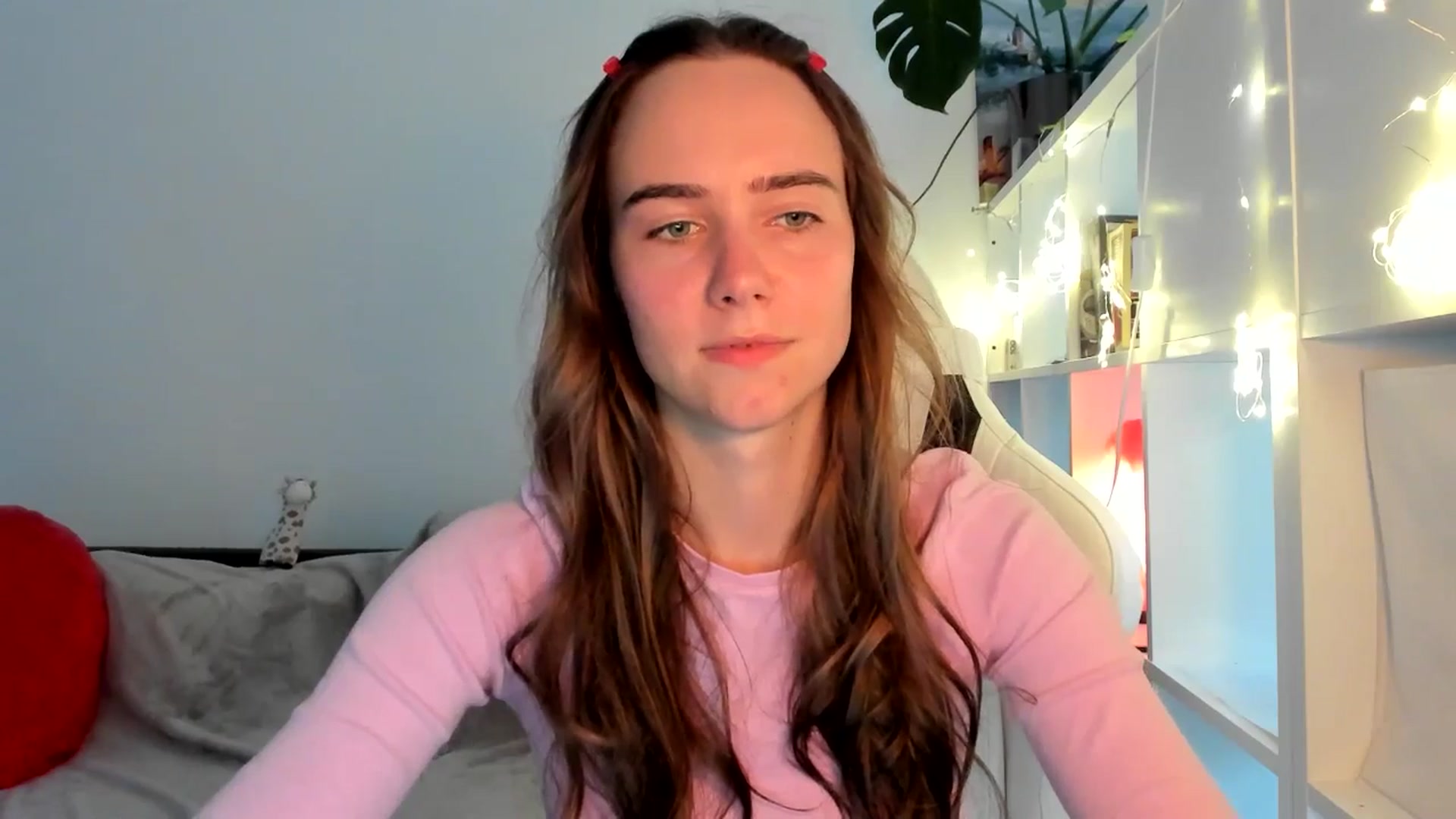 Gallery image thumbnail from OhAlisa's myfreecams stream on, 08/18/2025, 17:14 image 2 of 20