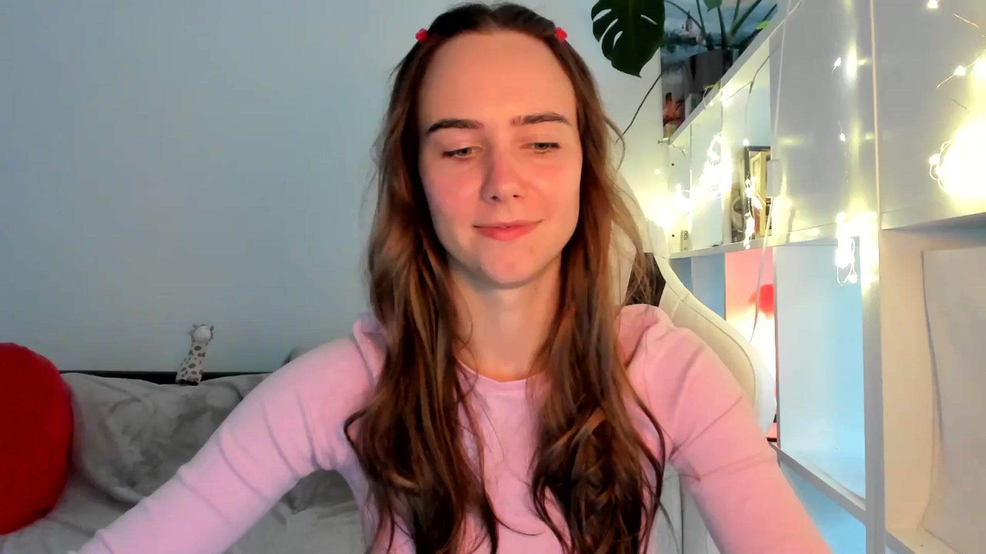 Gallery image thumbnail from OhAlisa's myfreecams stream on, 08/18/2025, 17:14 image 9 of 20