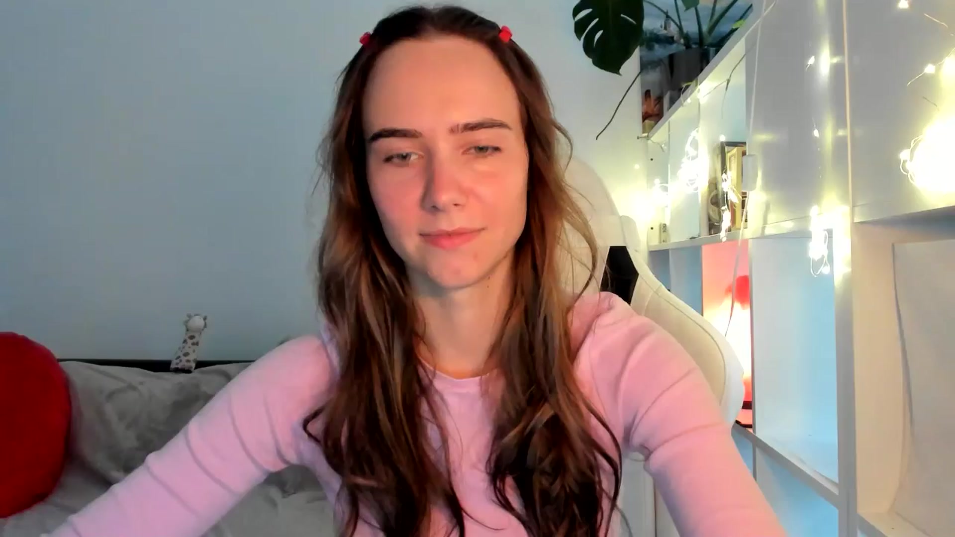 Gallery image thumbnail from OhAlisa's myfreecams stream on, 08/18/2025, 17:14 image 1 of 20