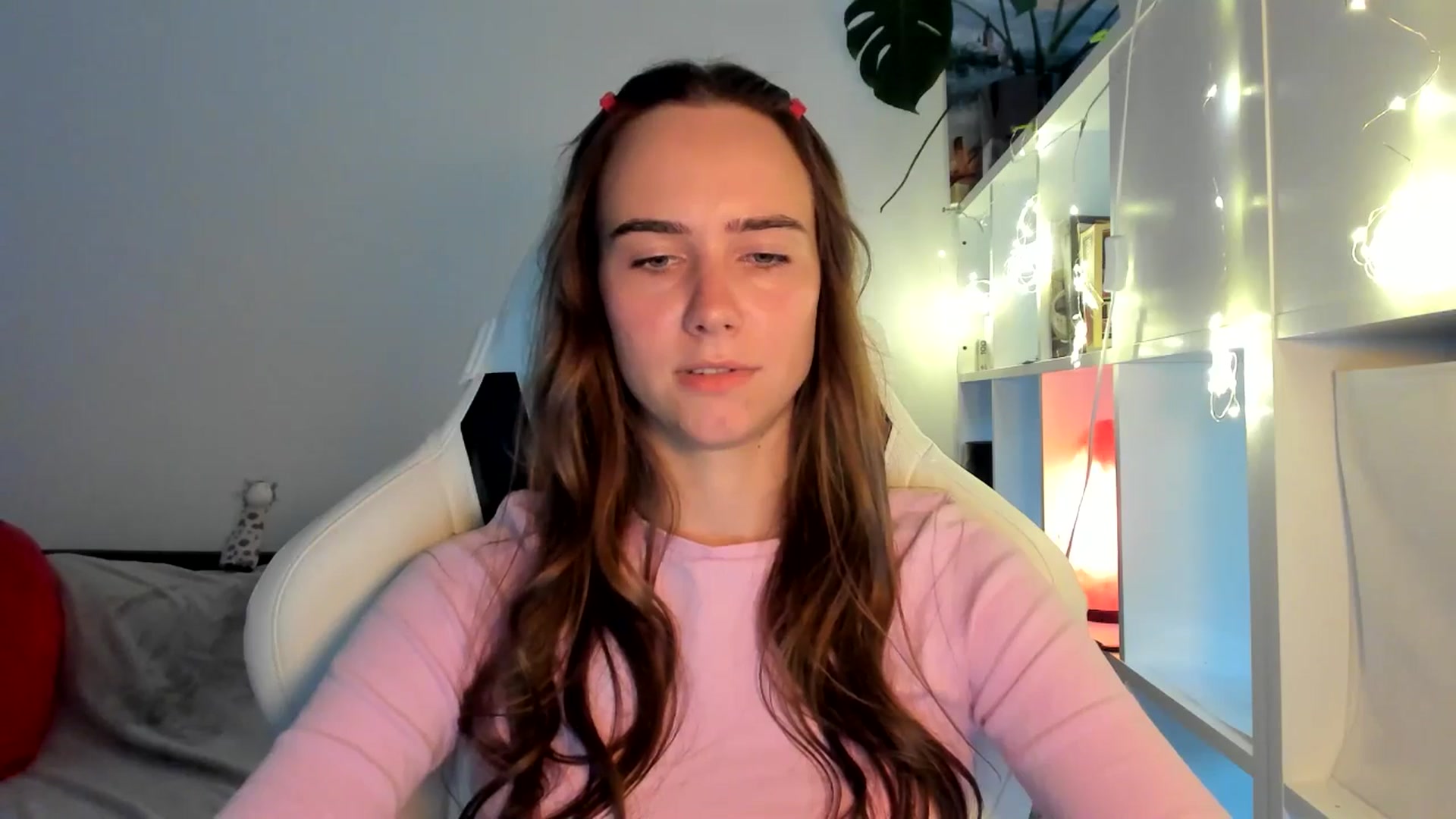 Gallery image thumbnail from OhAlisa's myfreecams stream on, 08/18/2025, 17:57 image 15 of 20