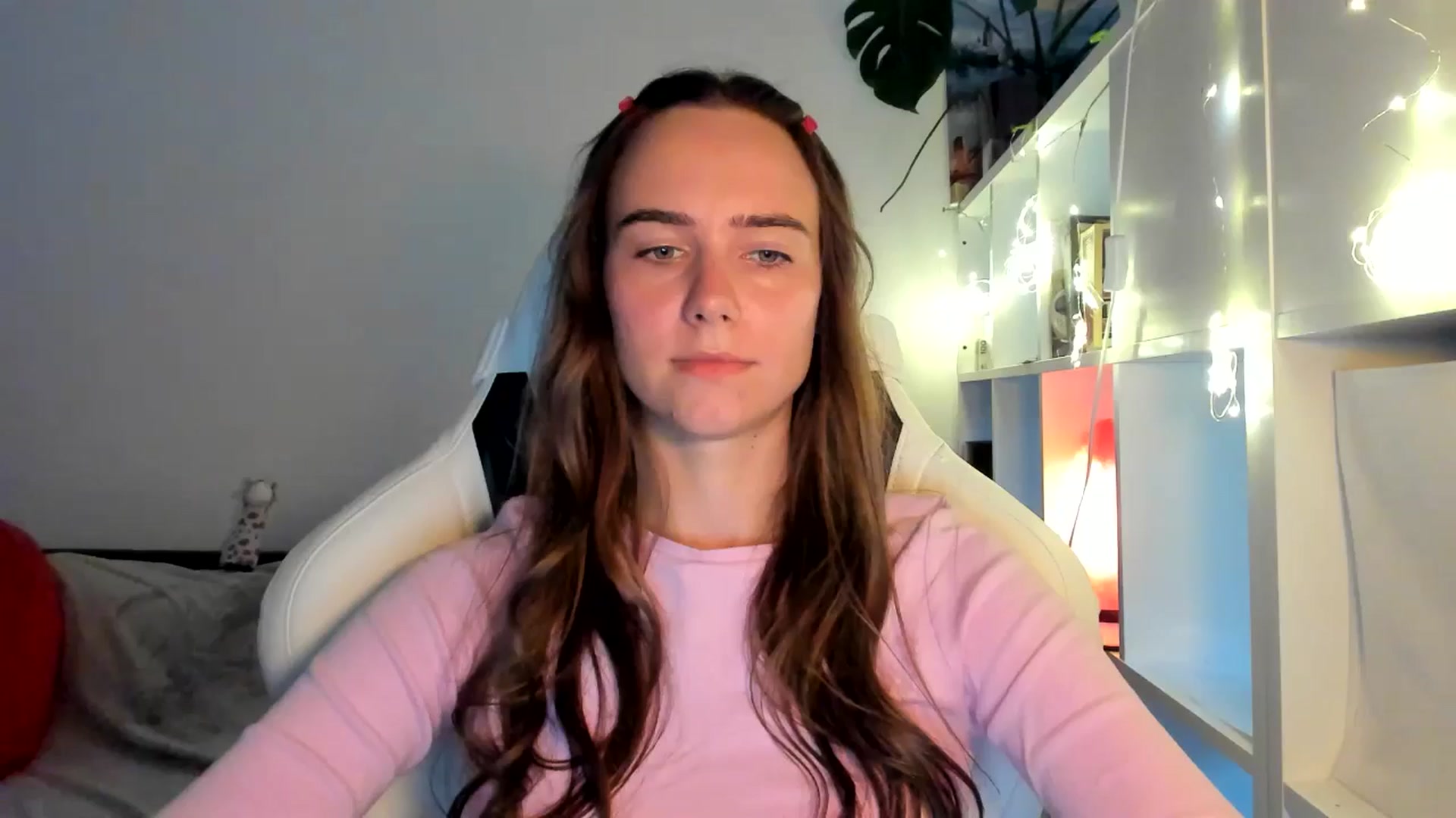 Gallery image thumbnail from OhAlisa's myfreecams stream on, 08/18/2025, 17:57 image 18 of 20