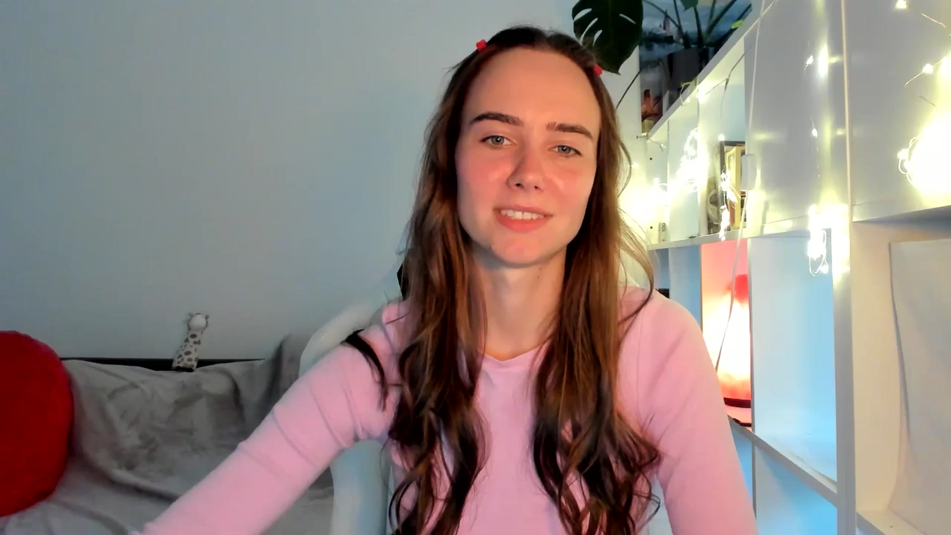 Gallery image thumbnail from OhAlisa's myfreecams stream on, 08/18/2025, 17:57 image 10 of 20