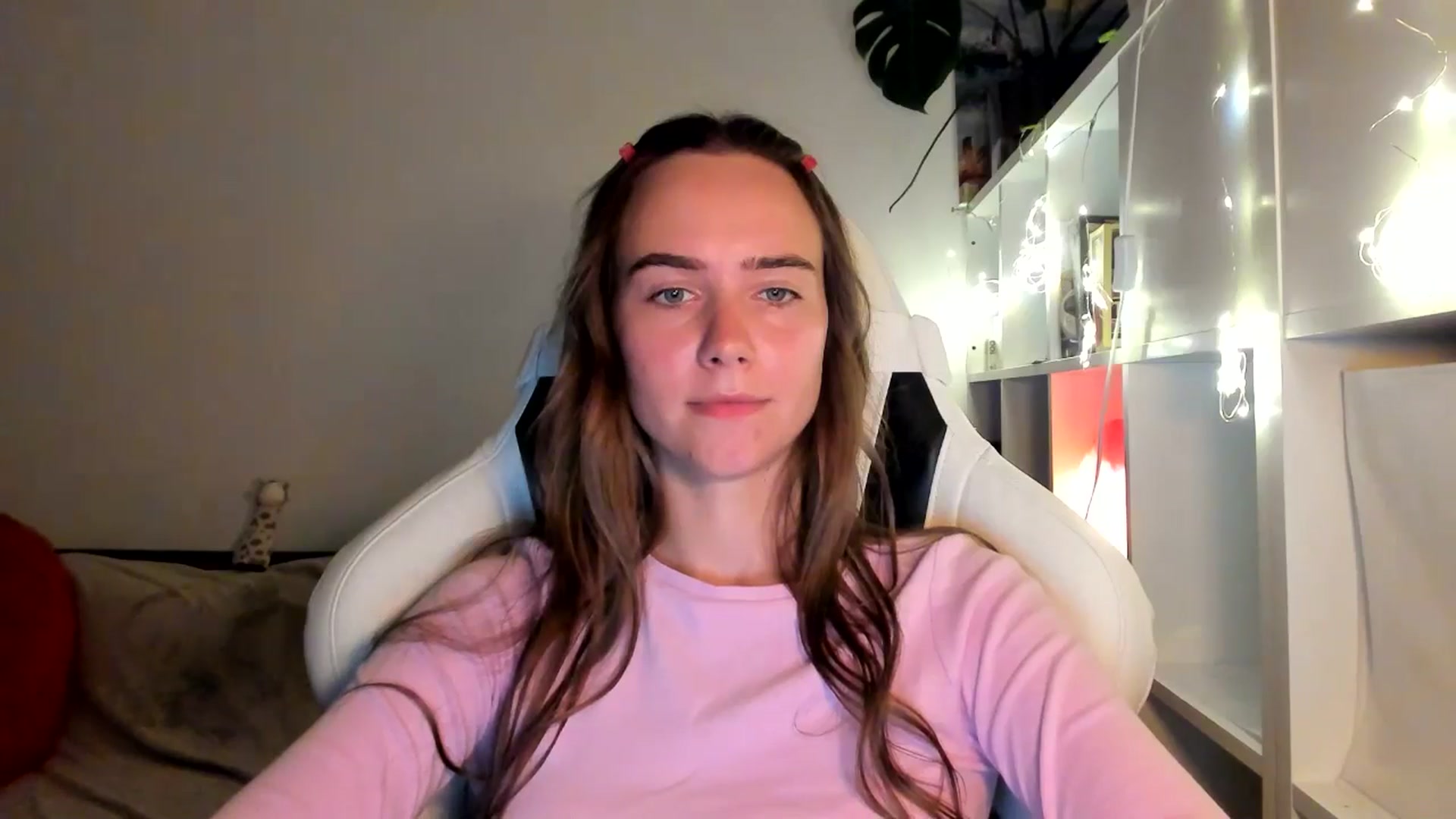 Gallery image thumbnail from OhAlisa's myfreecams stream on, 08/18/2025, 18:35 image 19 of 20