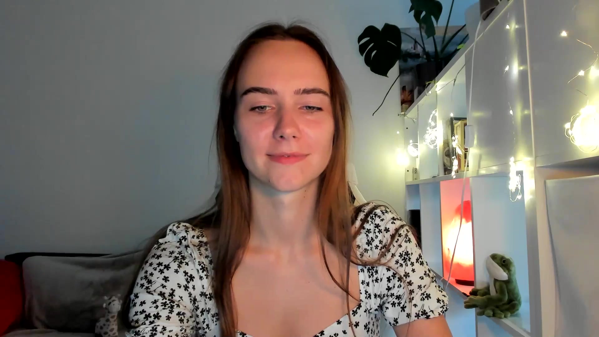 Gallery image thumbnail from OhAlisa's myfreecams stream on, 08/19/2025, 18:01 image 15 of 20