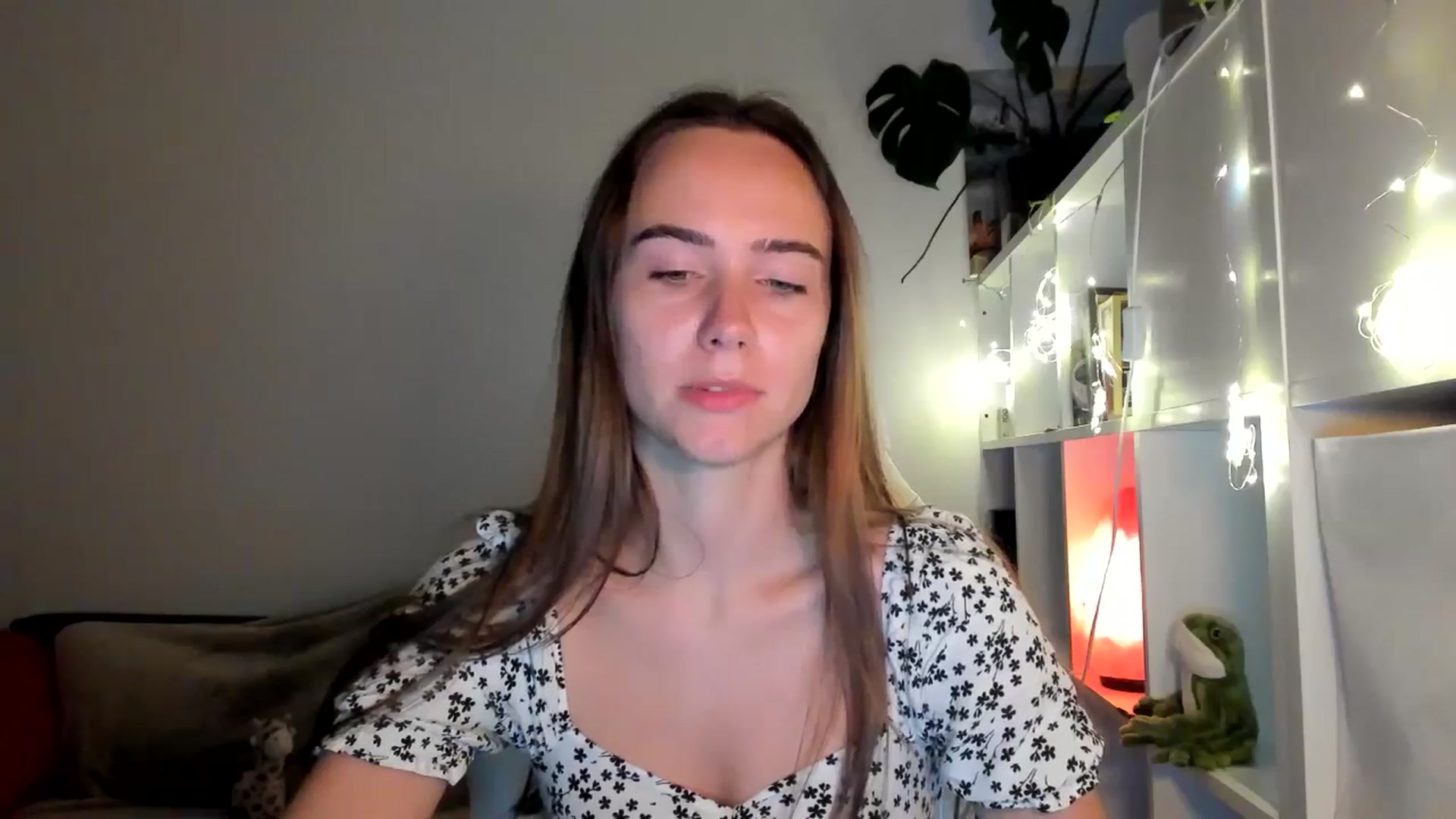 Gallery image thumbnail from OhAlisa's myfreecams stream on, 08/19/2025, 18:54 image 3 of 20