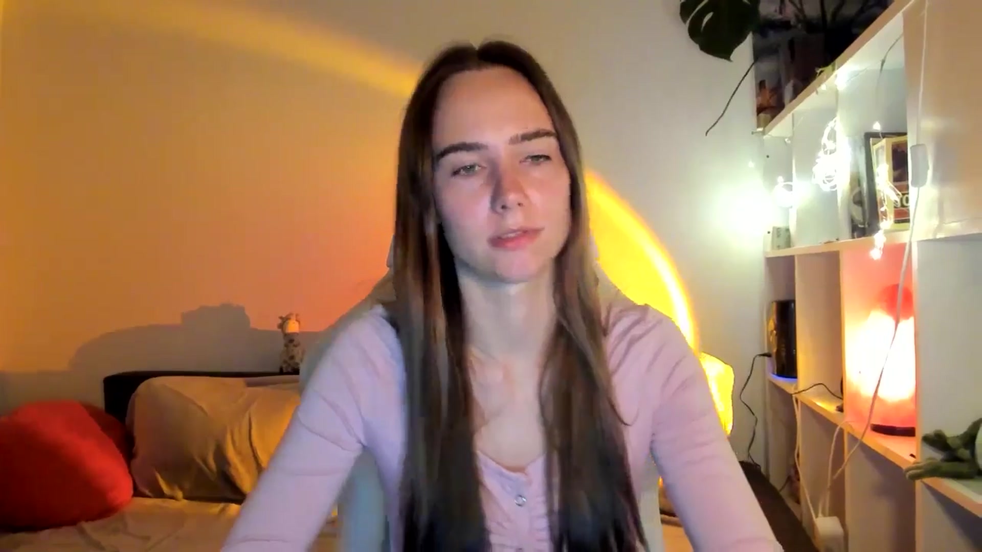 Gallery image thumbnail from OhAlisa's myfreecams stream on, 08/20/2025, 21:32 image 20 of 20