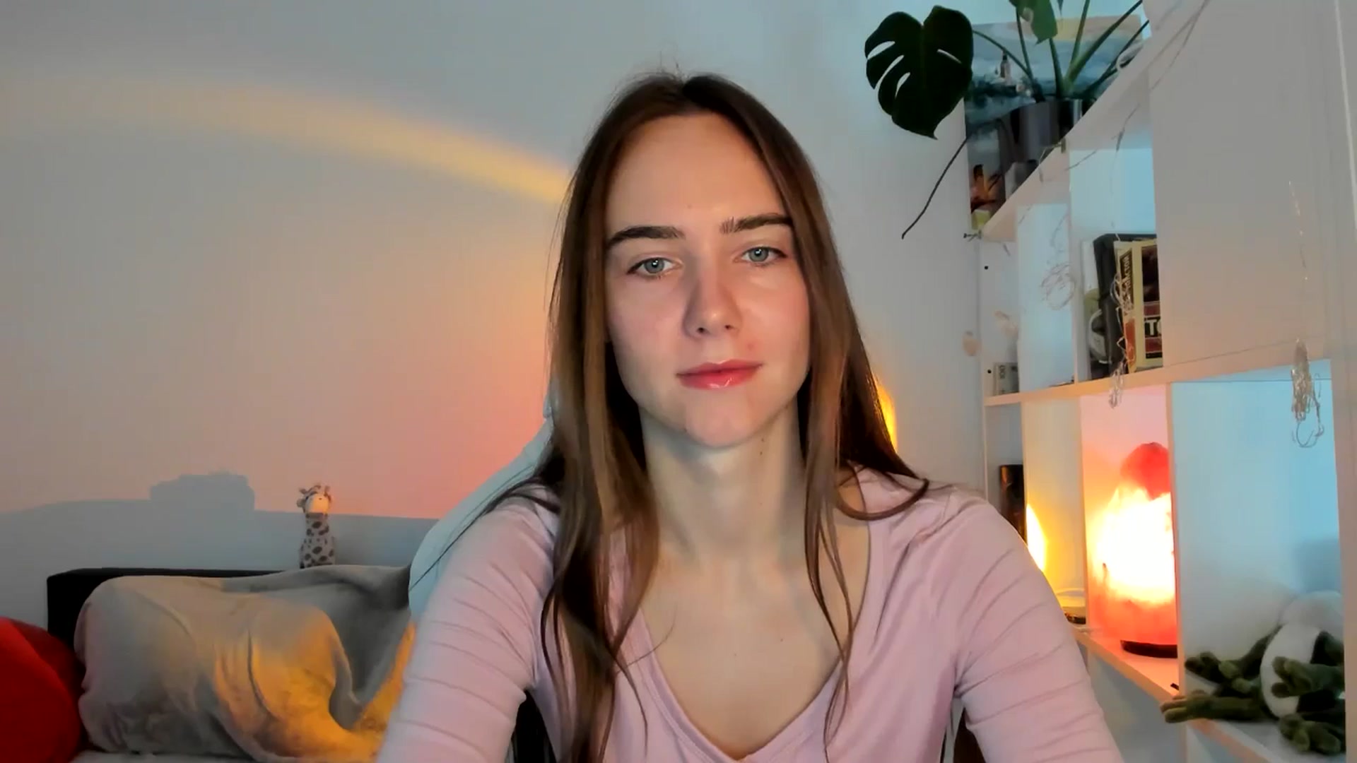 Gallery image thumbnail from OhAlisa's myfreecams stream on, 08/21/2025, 10:38 image 2 of 20