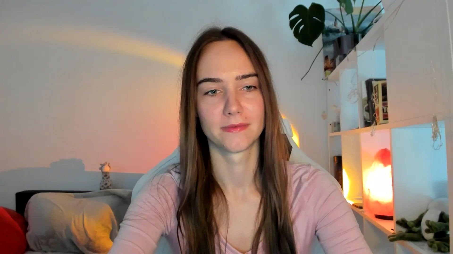 Gallery image thumbnail from OhAlisa's myfreecams stream on, 08/21/2025, 10:38 image 15 of 20