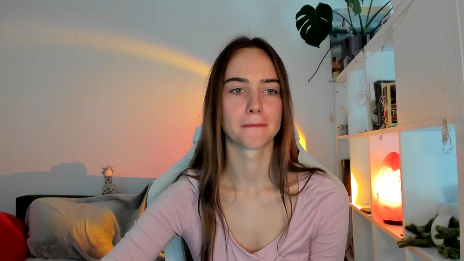 Gallery image thumbnail from OhAlisa's myfreecams stream on, 08/21/2025, 10:38 image 5 of 20
