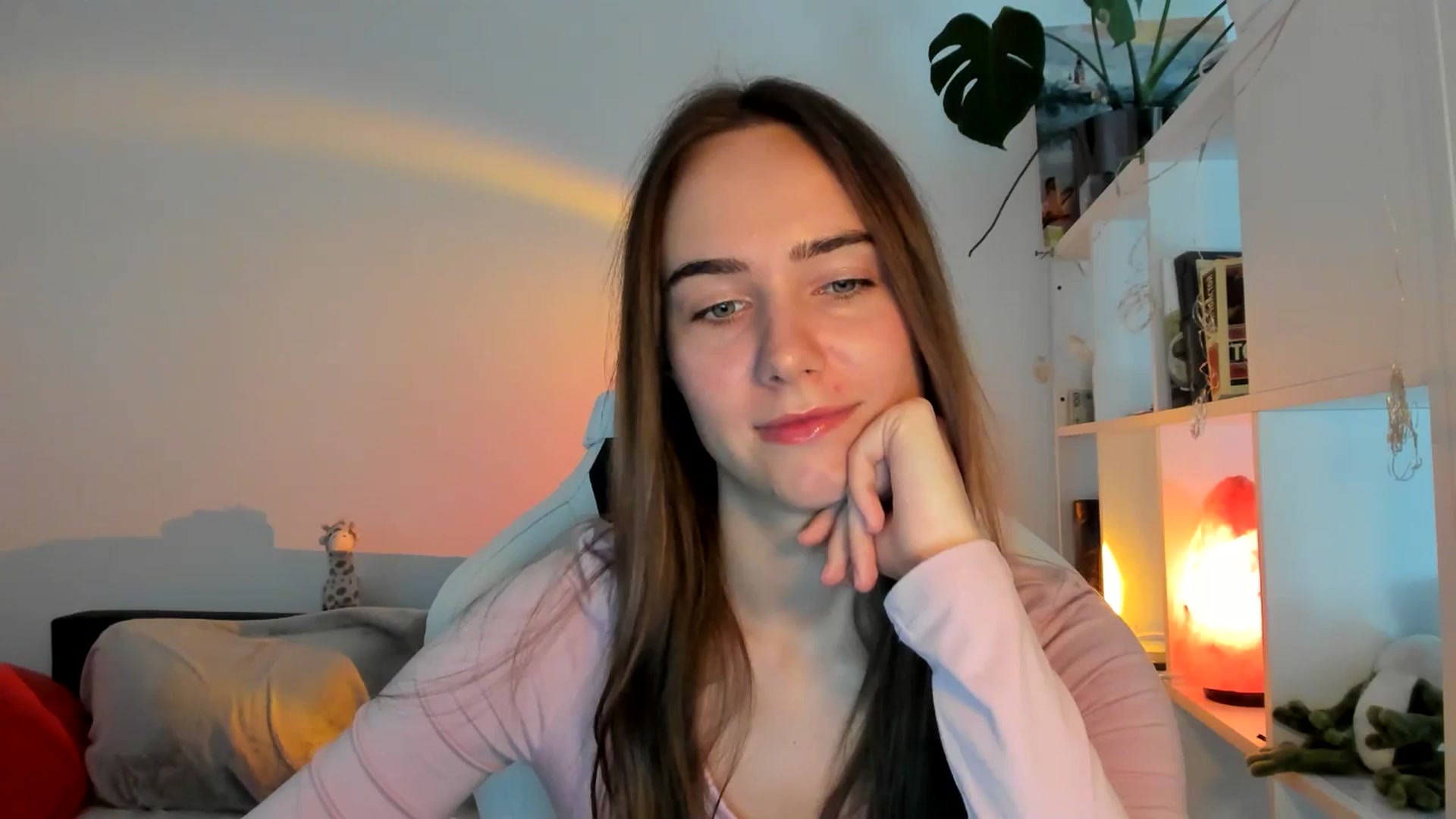 Gallery image thumbnail from OhAlisa's myfreecams stream on, 08/21/2025, 10:38 image 13 of 20