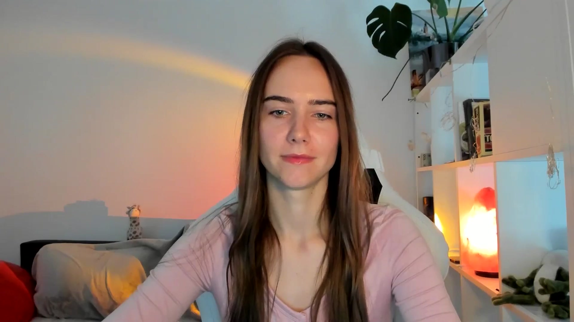 Gallery image thumbnail from OhAlisa's myfreecams stream on, 08/21/2025, 10:38 image 14 of 20