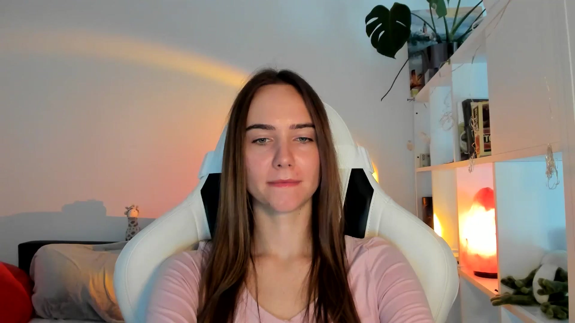 Gallery image thumbnail from OhAlisa's myfreecams stream on, 08/21/2025, 11:43 image 16 of 20